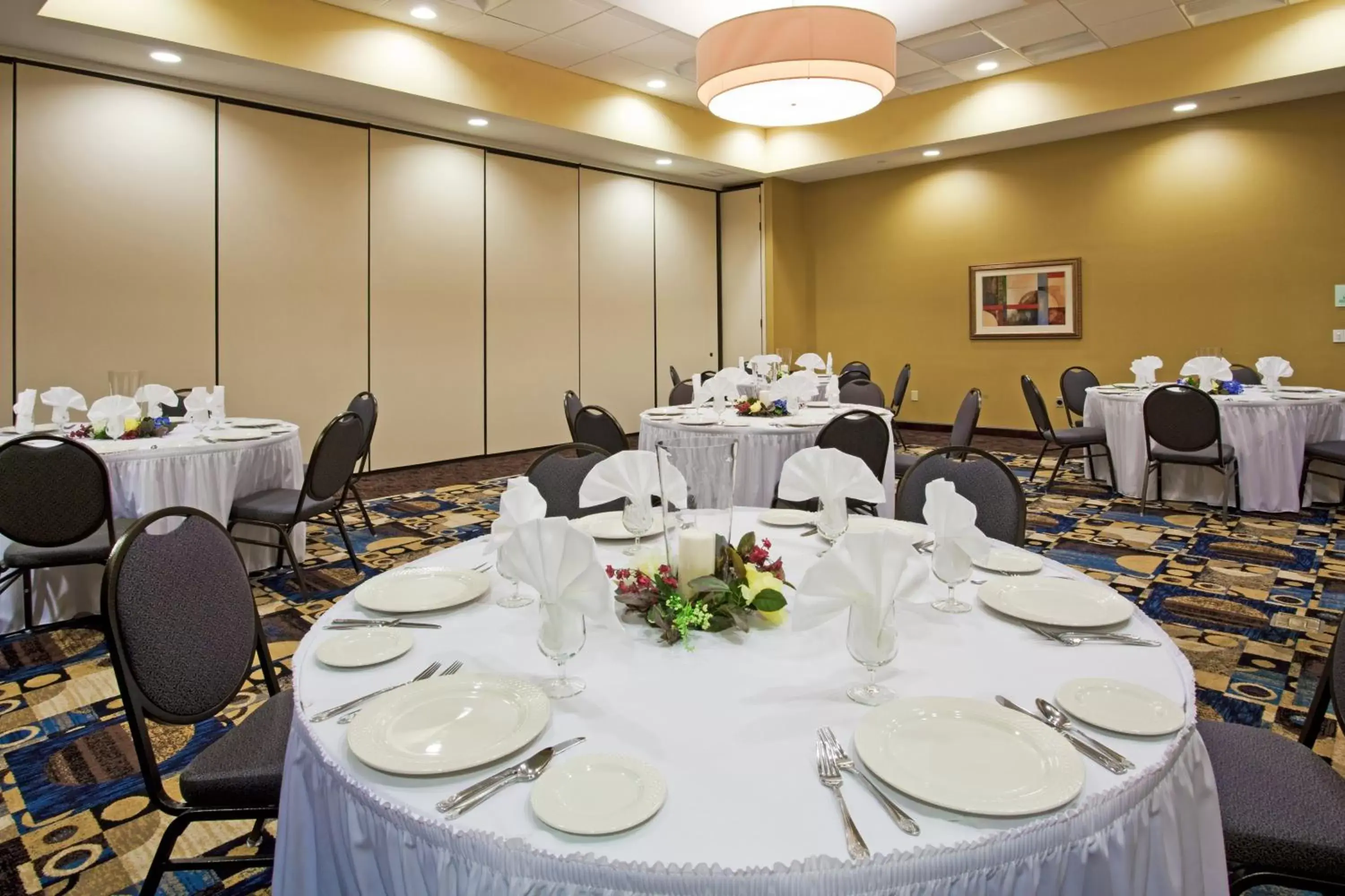 Banquet/Function facilities, Restaurant/Places to Eat in Holiday Inn Titusville/Kennedy Space Center, an IHG Hotel