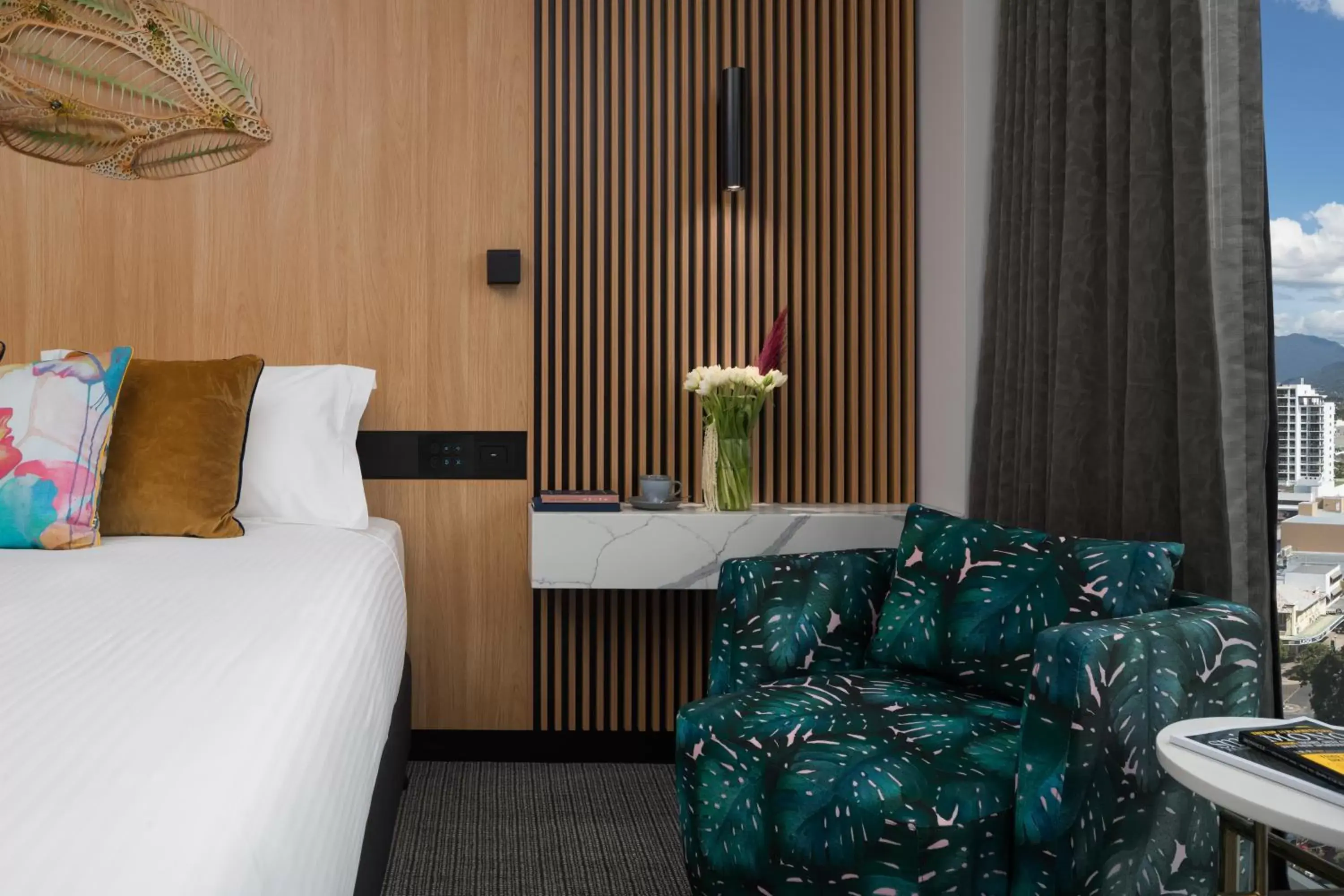 Bedroom, Seating Area in Bailey, a Crystalbrook Collection Hotel