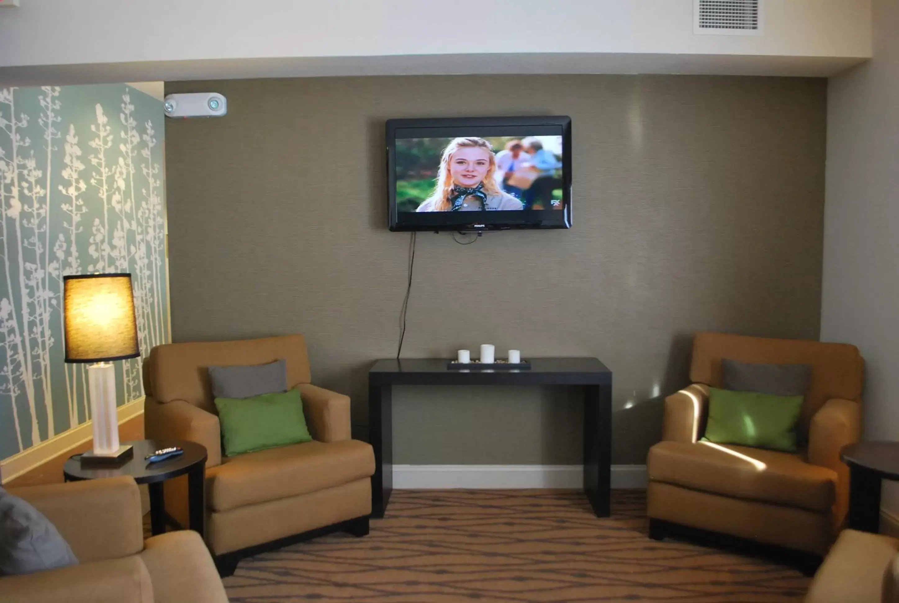 Communal lounge/ TV room, Seating Area in Sleep Inn & Suites Clintwood