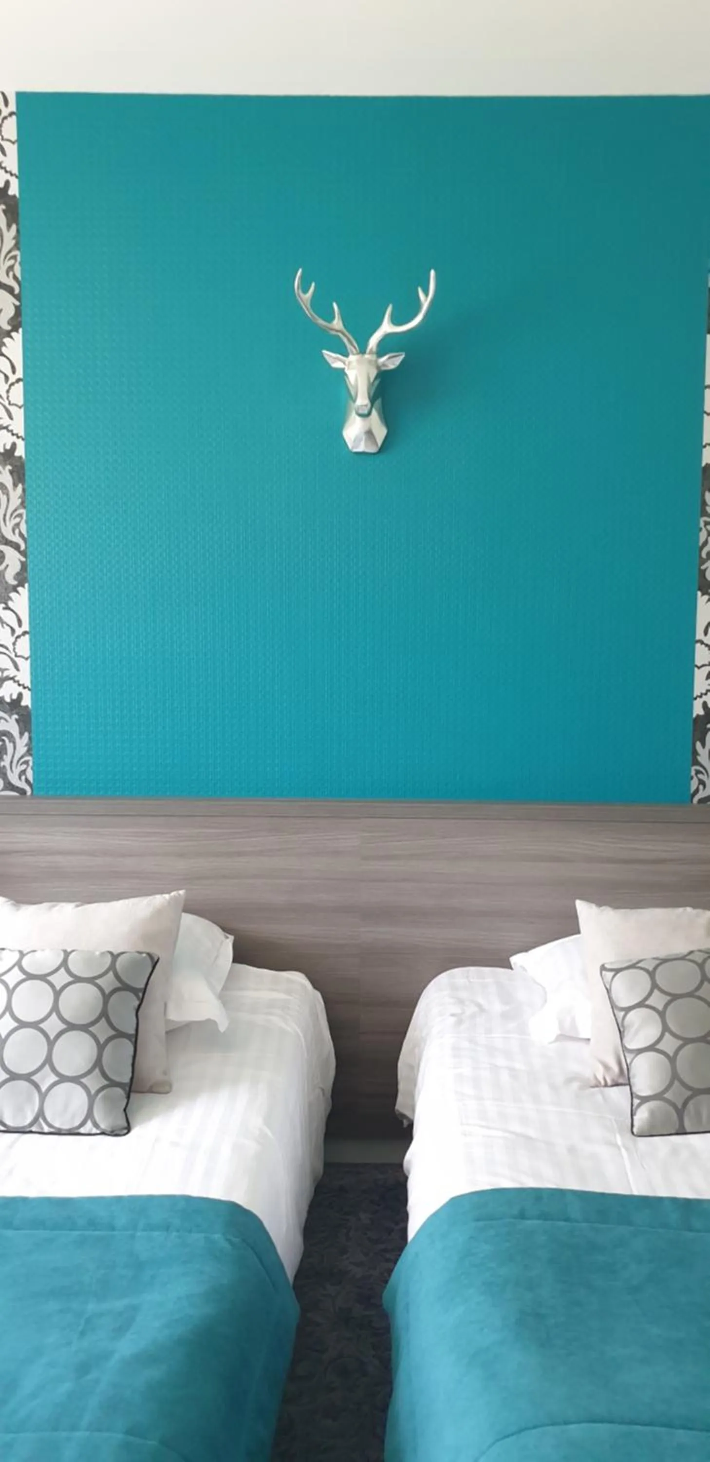 Decorative detail, Bed in Hôtel Le Rohan Charme et Caractère