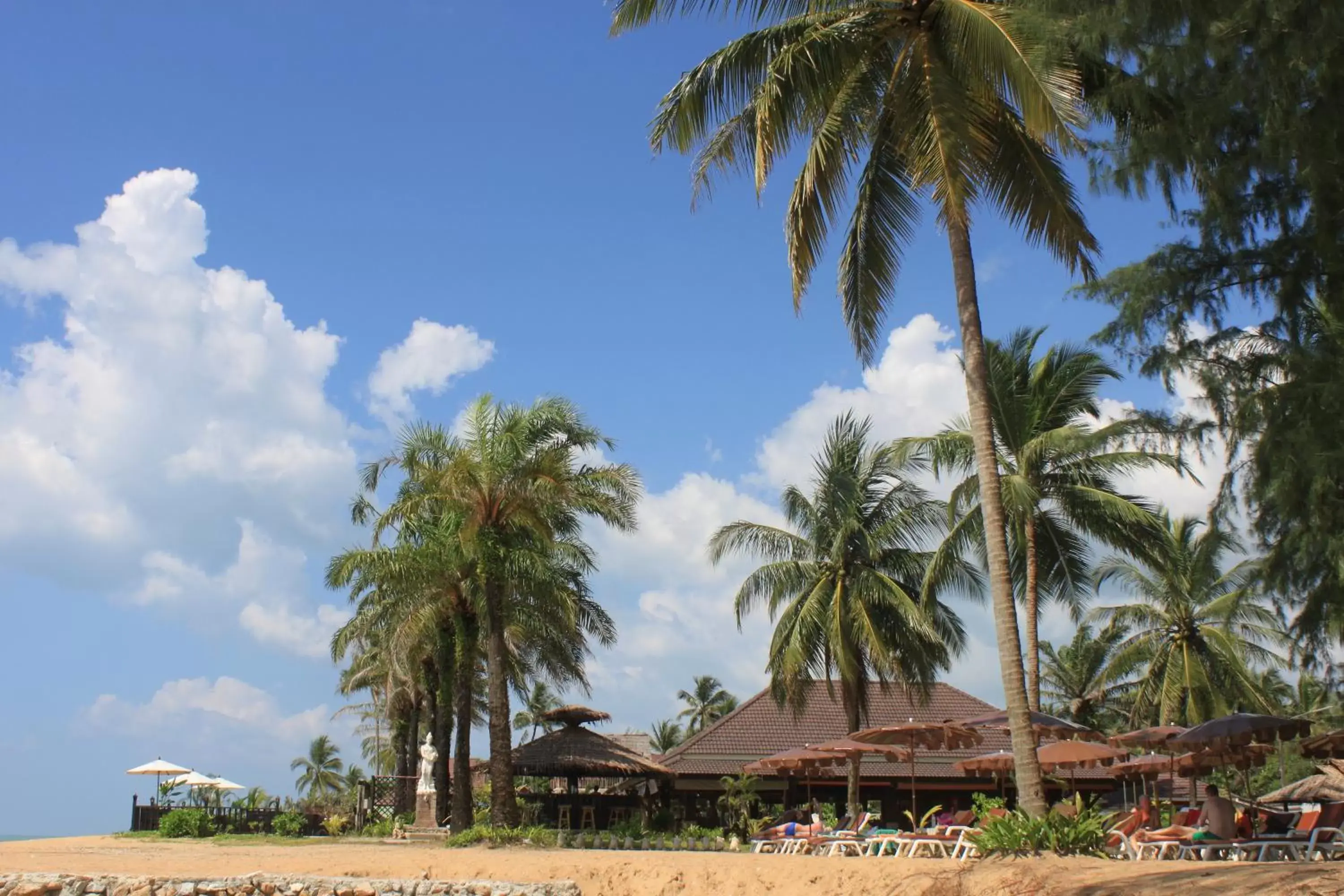 Beach in Sudala Beach Resort