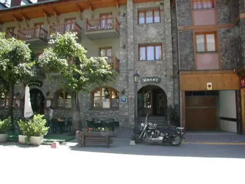 Facade/entrance, Property Building in Hotel Ciria