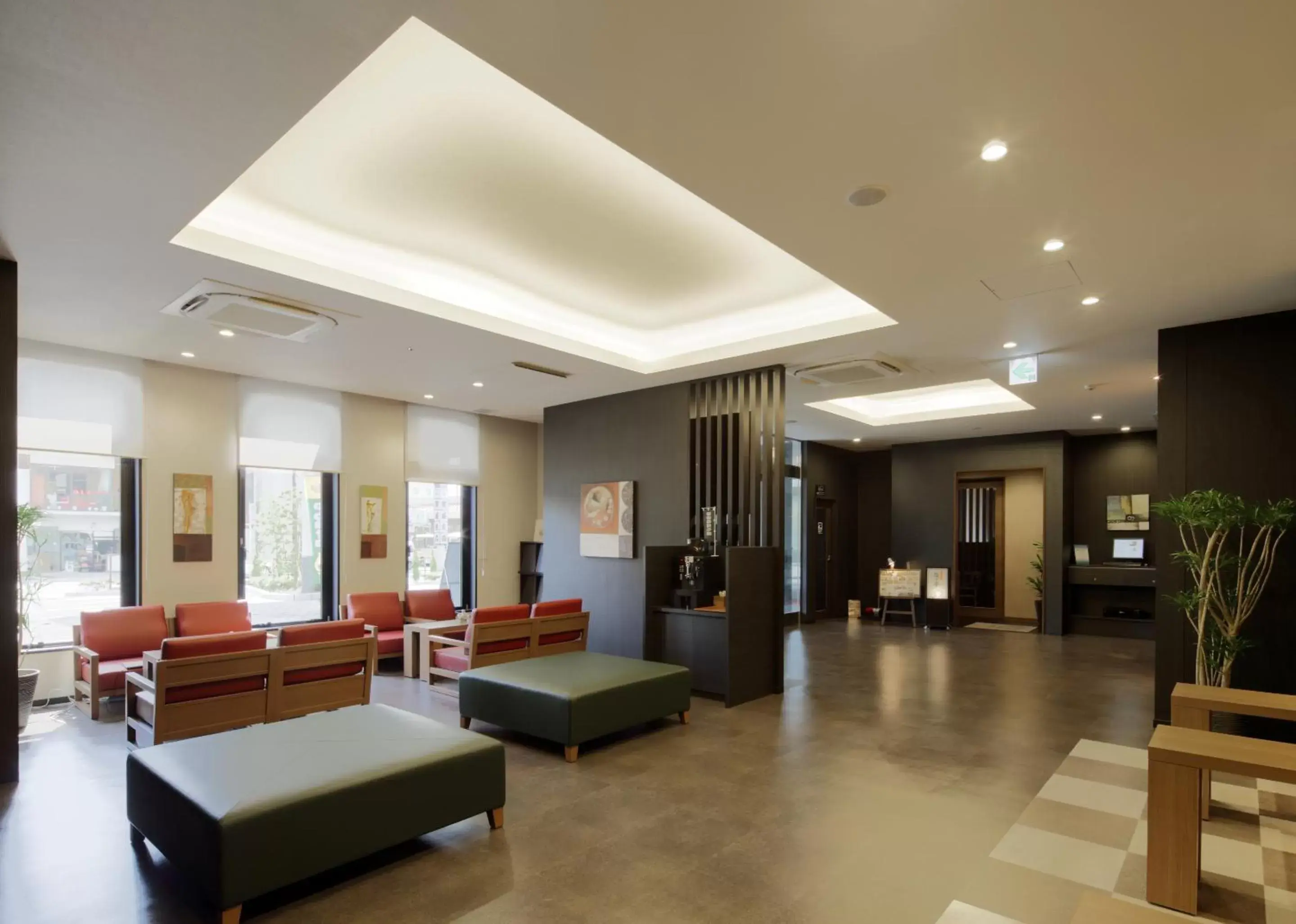 Lobby or reception, Lounge/Bar in Hotel Route-Inn Hita-Ekimae