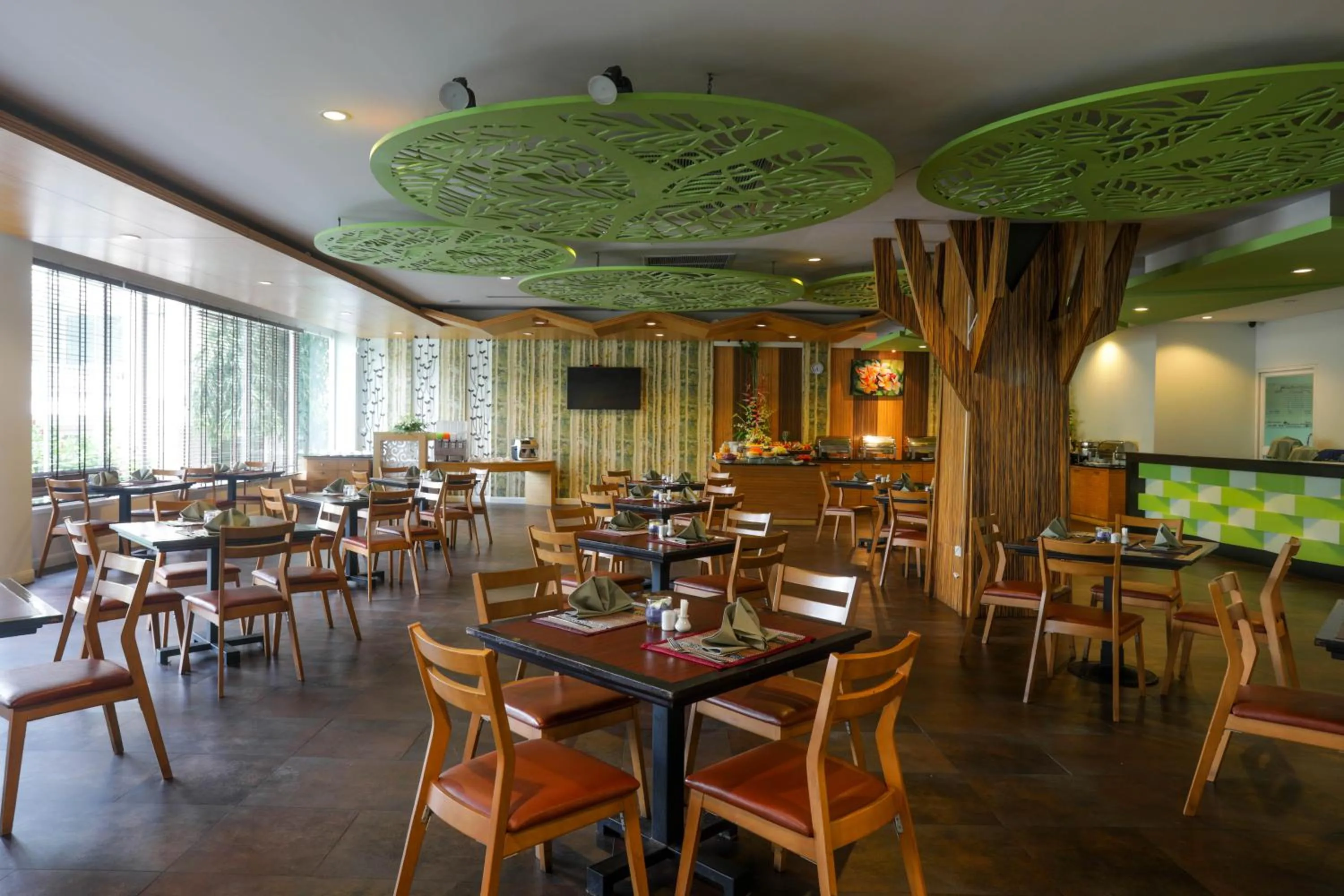 Restaurant/places to eat in A2 Pool Resort - SHA Plus