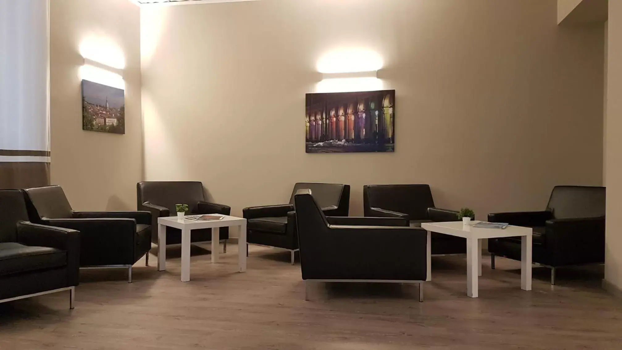 Lobby or reception in Green Class Hotel Gran Torino