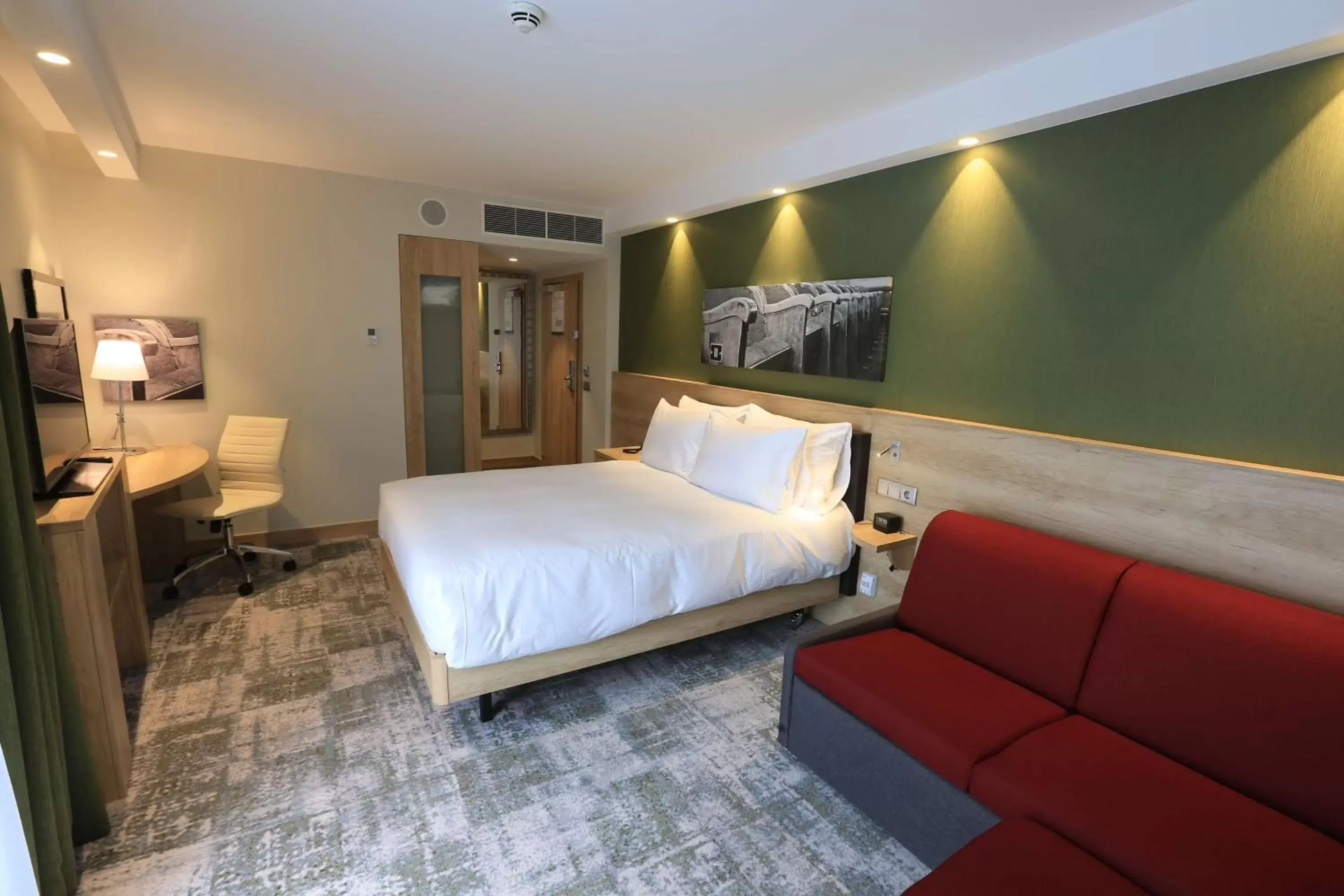 Bedroom, Bed in Hampton By Hilton Gdansk Old Town