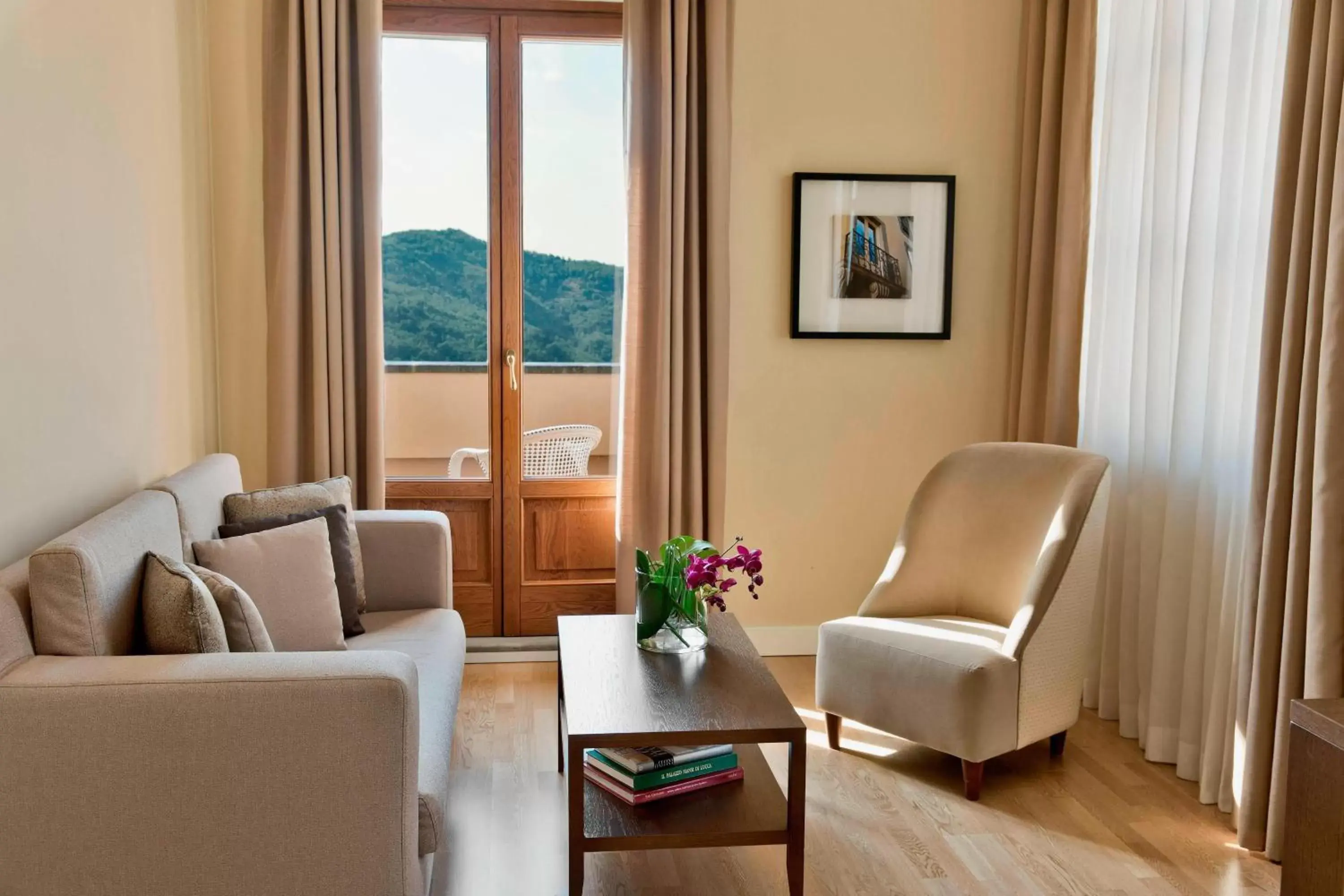 Living room, Seating Area in Renaissance Tuscany Il Ciocco Resort & Spa
