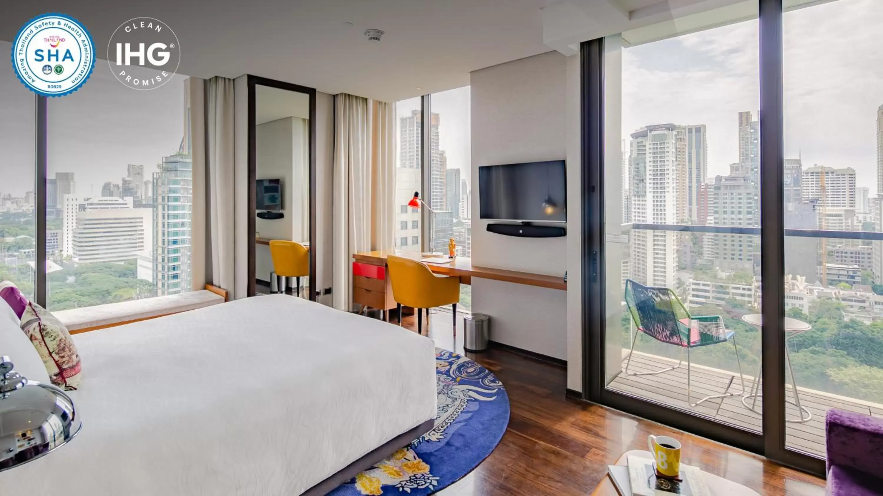 Bedroom in Hotel Indigo Bangkok Wireless Road, an IHG Hotel