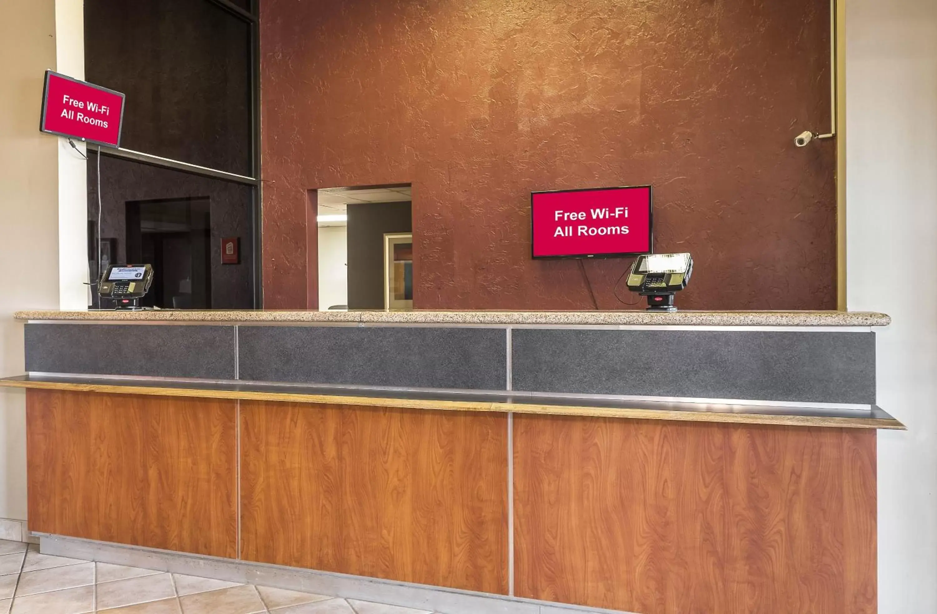 Lobby or reception, Lobby/Reception in Red Roof Inn & Suites Cleveland - Elyria