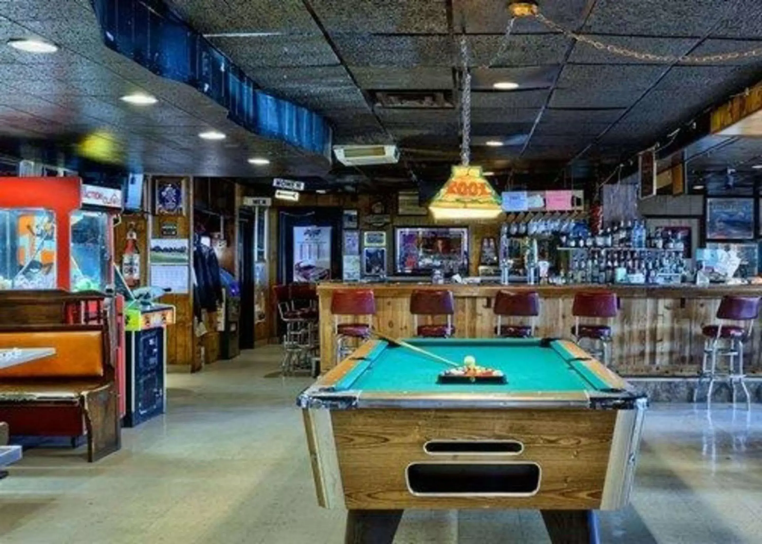 Lounge or bar, Billiards in Rodeway Inn