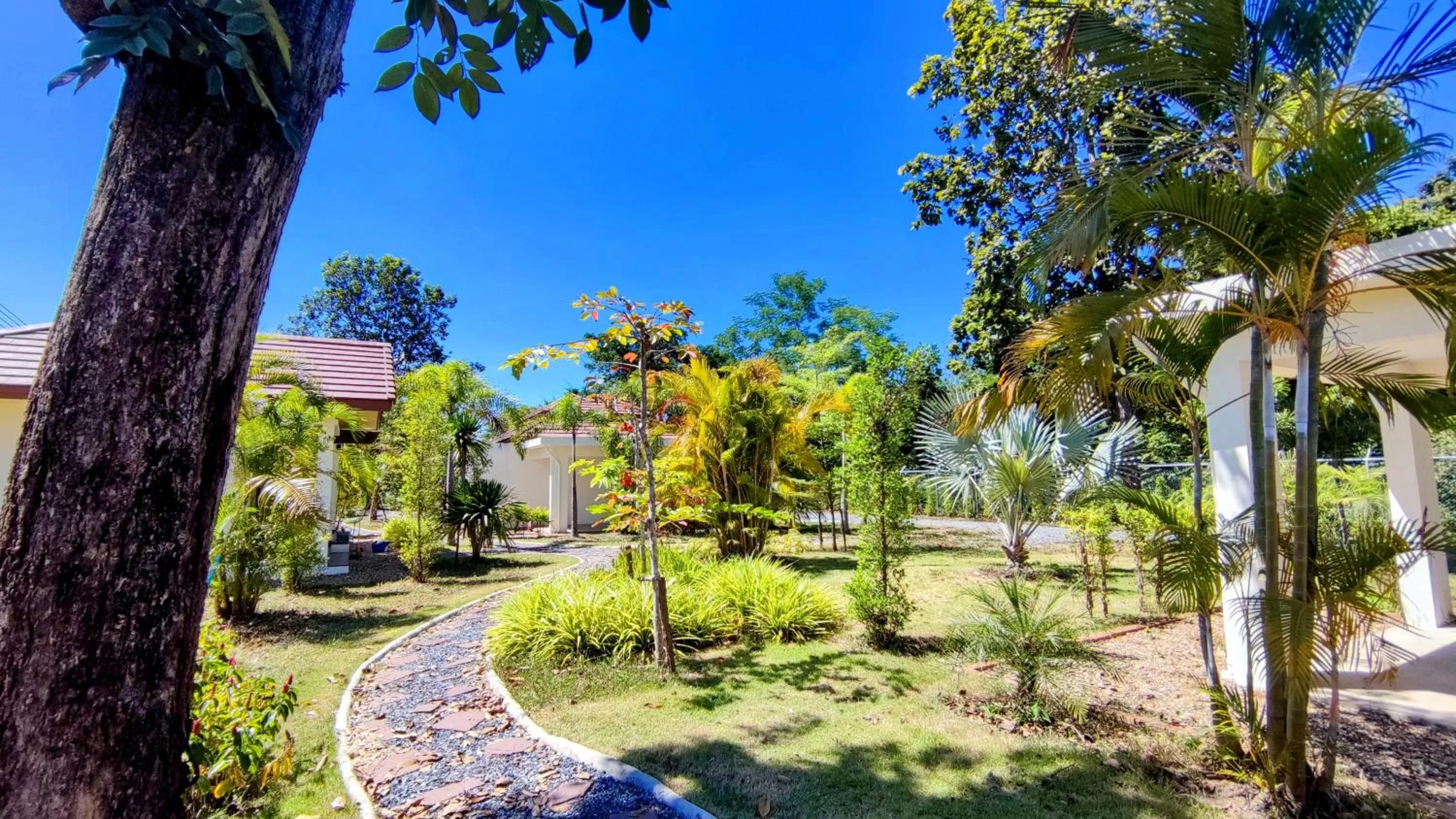 Garden in Isan Golf & Adventure Hotel