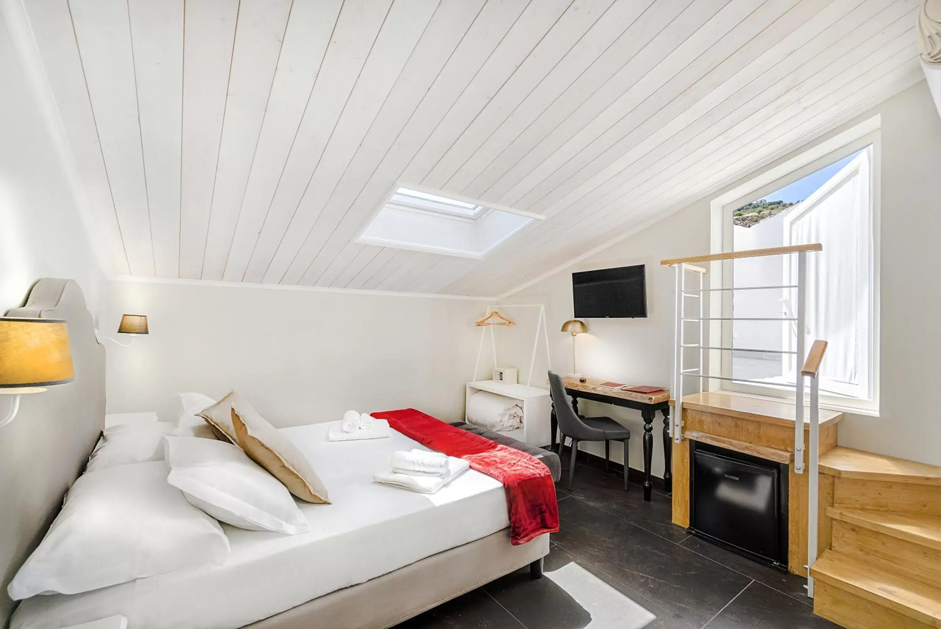 Bedroom, Bed in Itria Palace Bedroom, Bed in Itria Palace