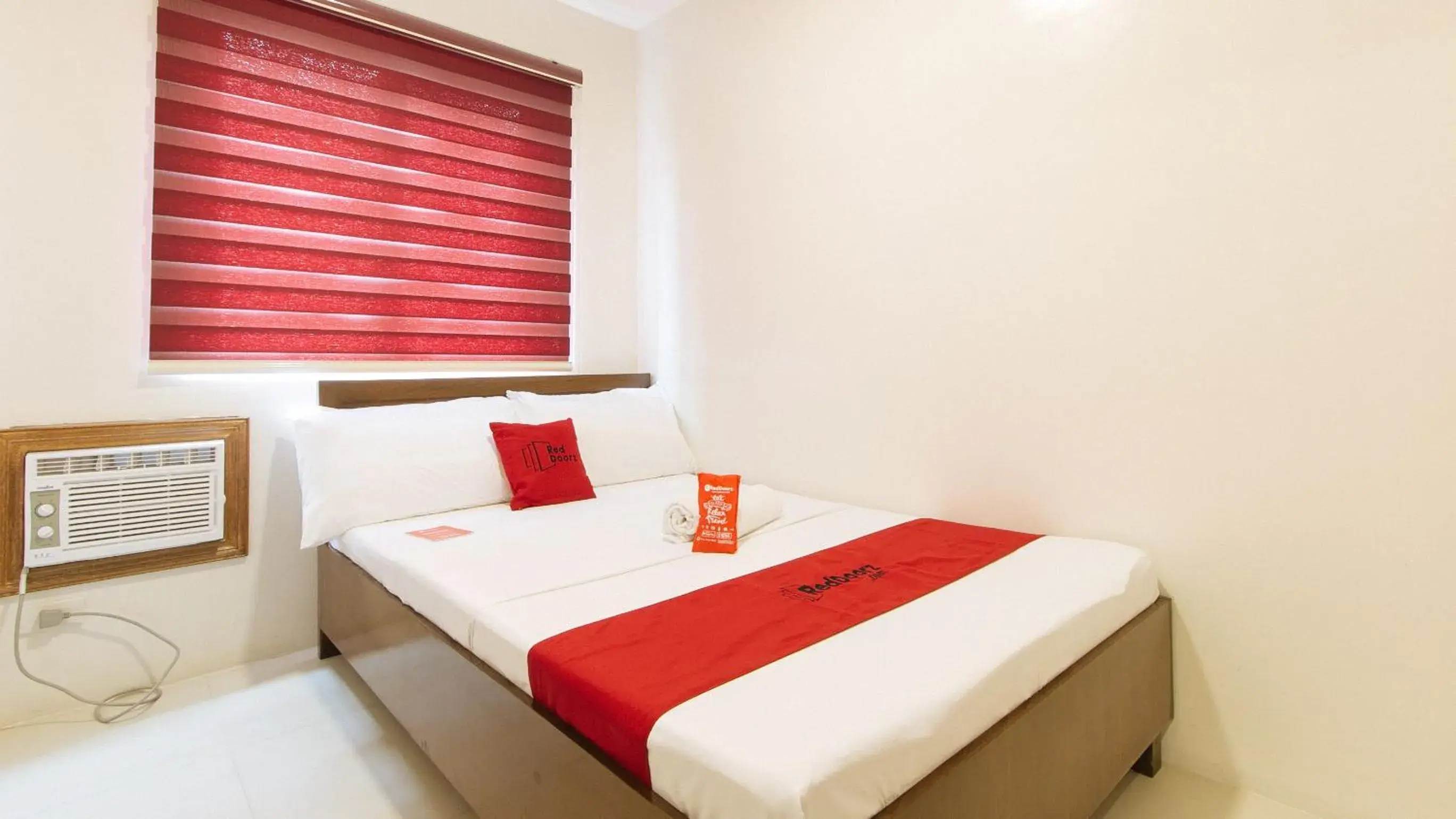 Bedroom, Bed in RedDoorz near Fernwoods Garden Quezon City