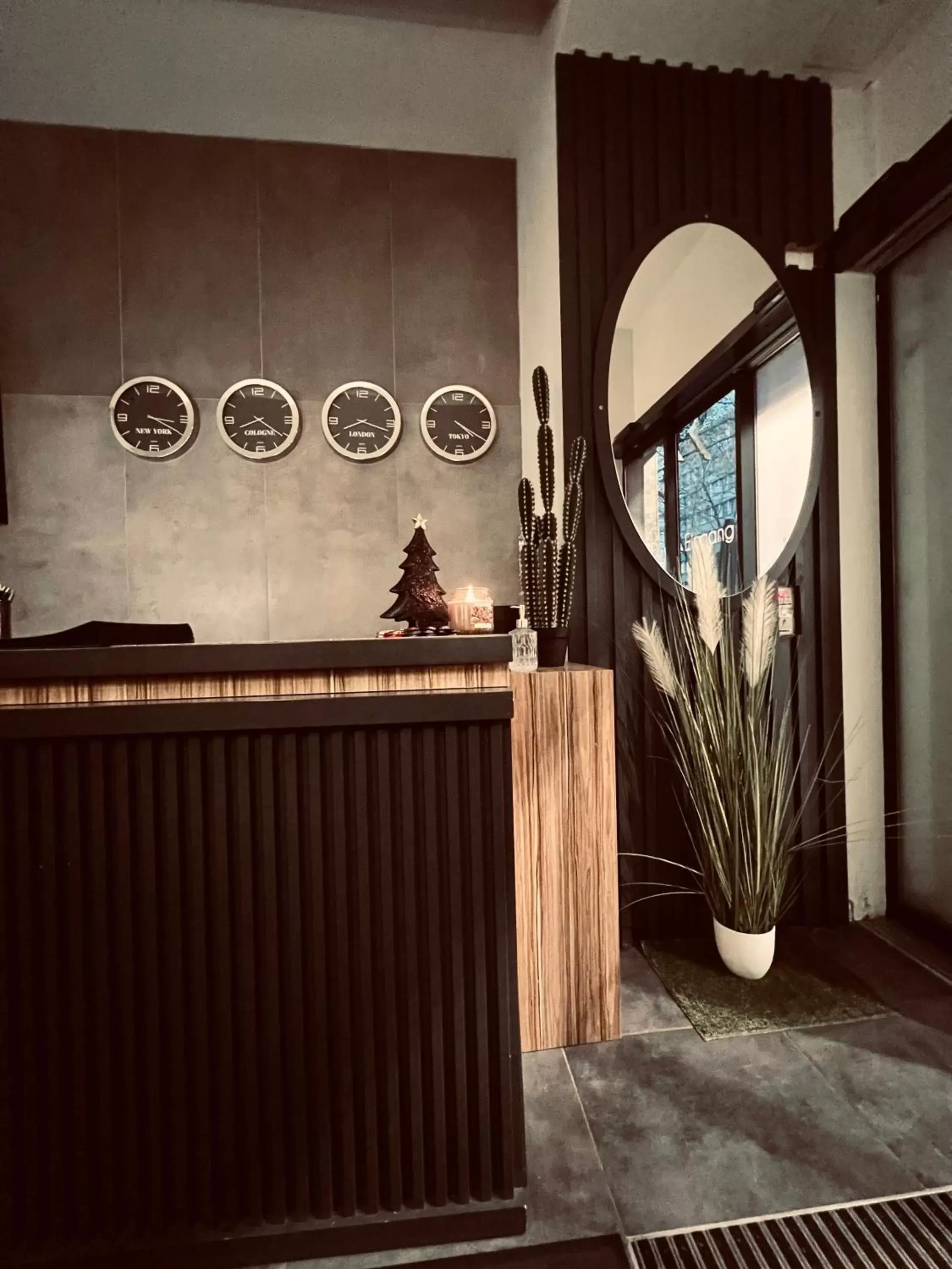 Lobby or reception in Hotel Innception Lobby or reception in Hotel Innception