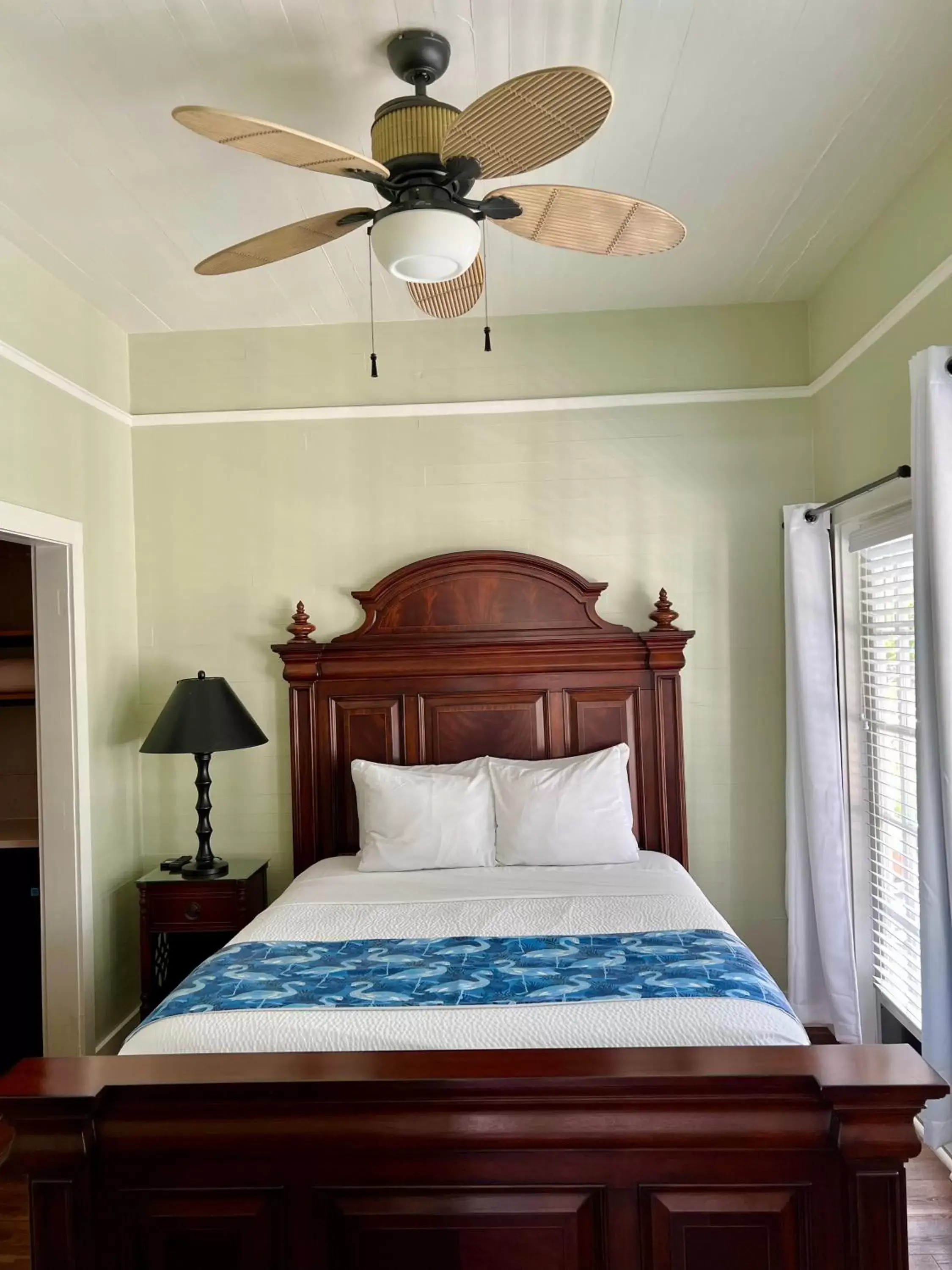 Bed in The Porch on Frances Inn - Adults Exclusive