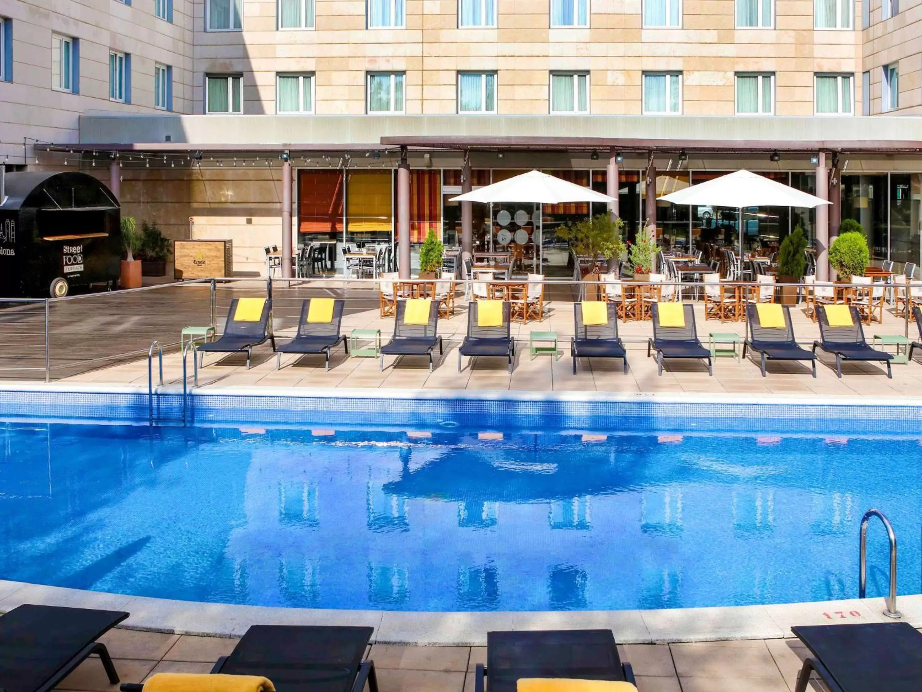 Property building, Swimming Pool in Novotel Barcelona Cornellà