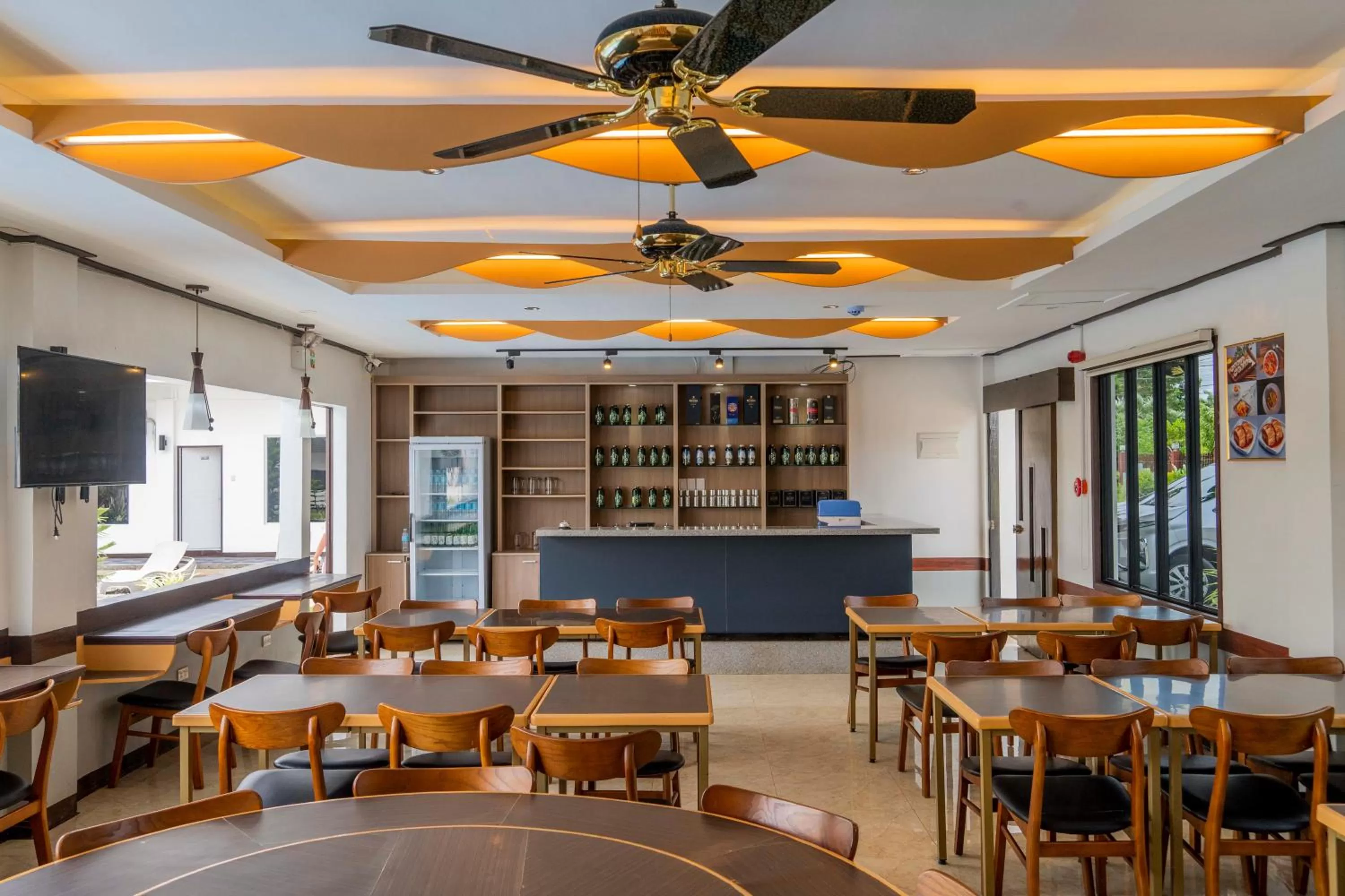 Restaurant/places to eat in Adela Resort Panglao