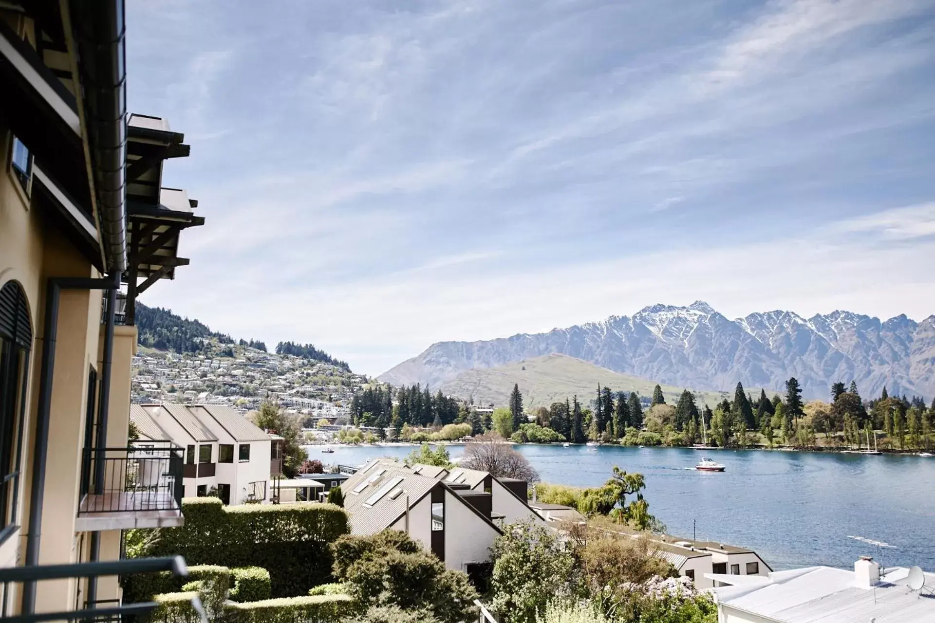 Lake view, Mountain View in Hotel St Moritz Queenstown - MGallery by Sofitel