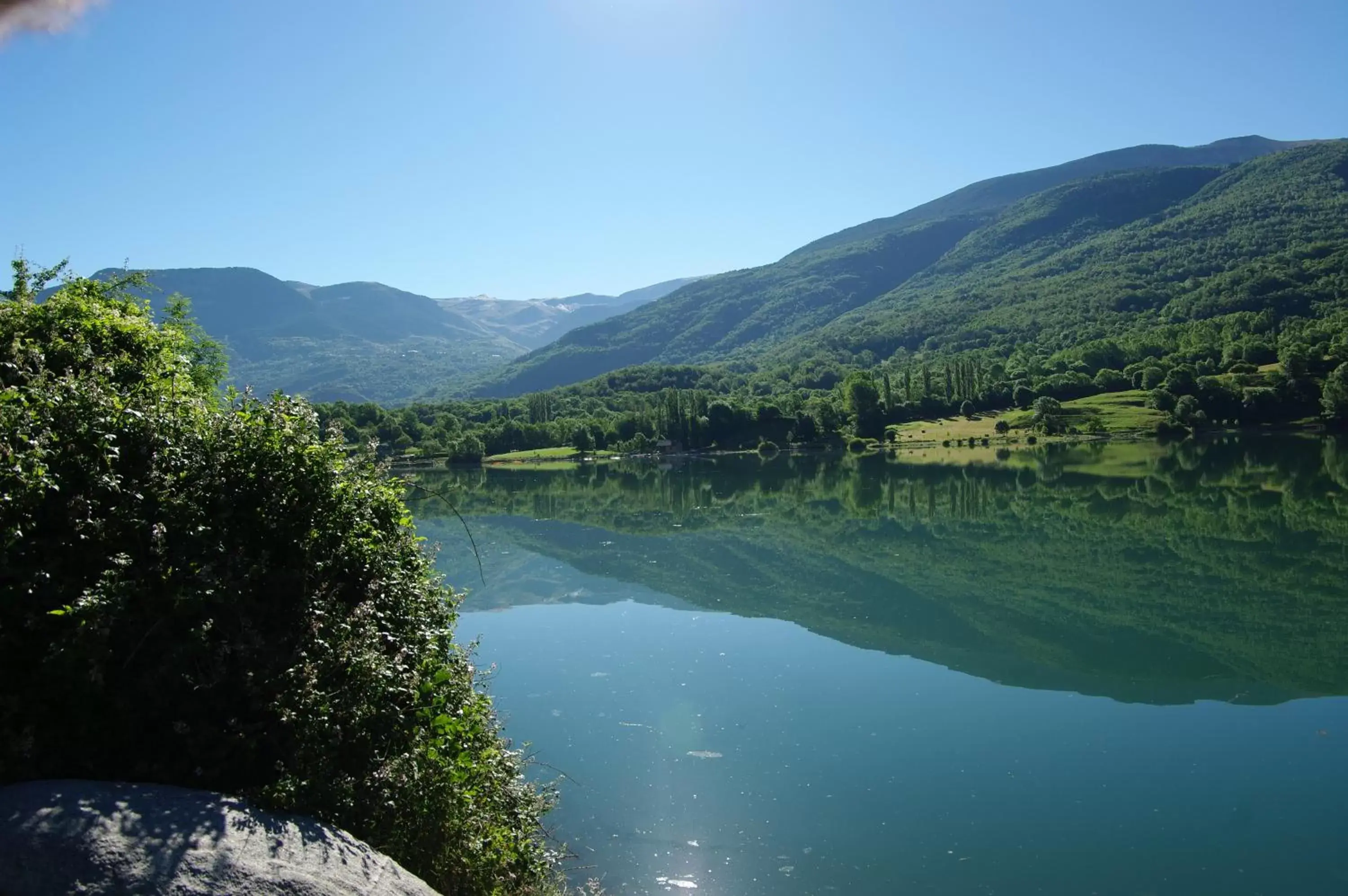 Fishing in Hotel Boutique Bodegas De Arnes - Adults Only