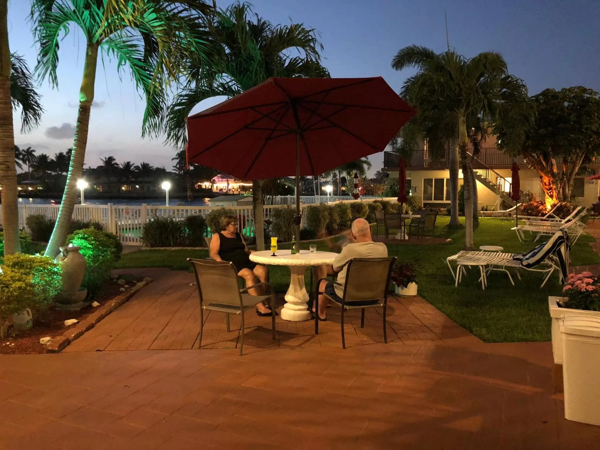 Garden, Restaurant/Places to Eat in Aqua Mar Condos