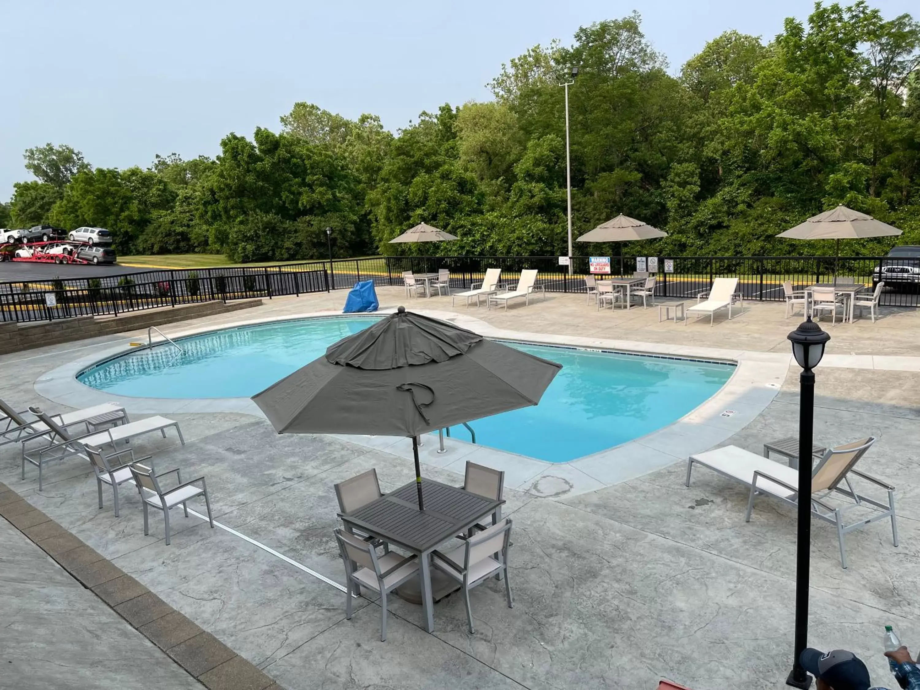 Swimming Pool in Country Inn & Suites by Radisson, Erlanger, KY