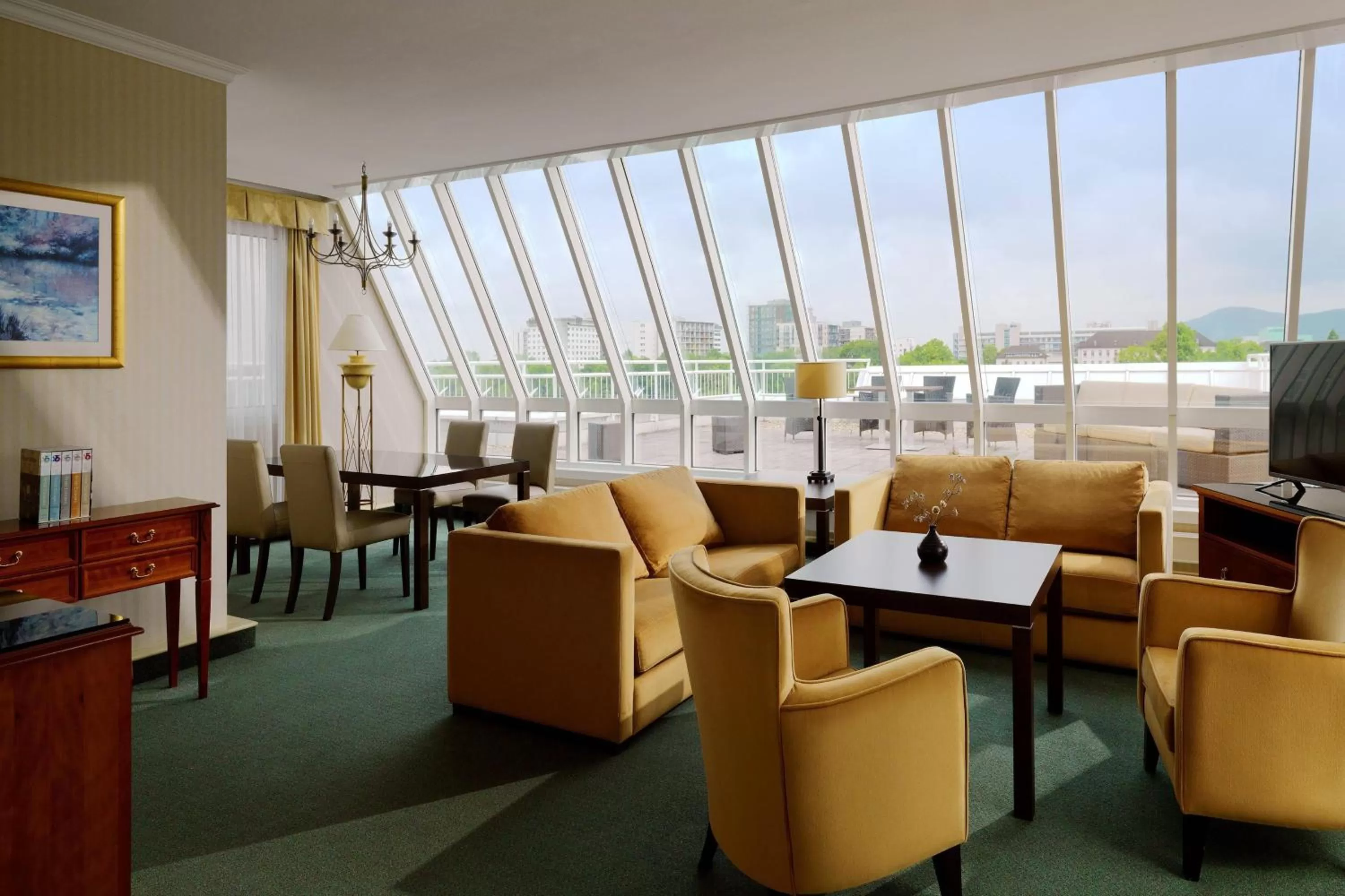 Living room in Heidelberg Marriott Hotel