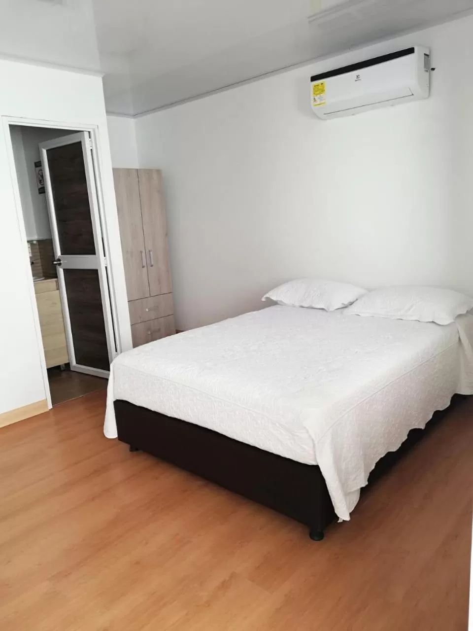 Photo of the whole room, Bed in Hotel Molino de Viento