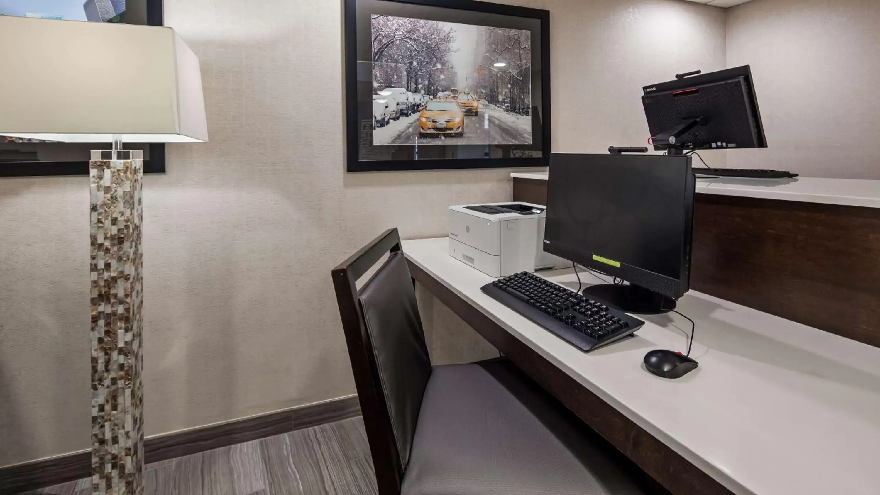 Lobby or reception, TV/Entertainment Center in Best Western Paramus Hotel & Suites Lobby or reception, TV/Entertainment Center in Best Western Paramus Hotel & Suites