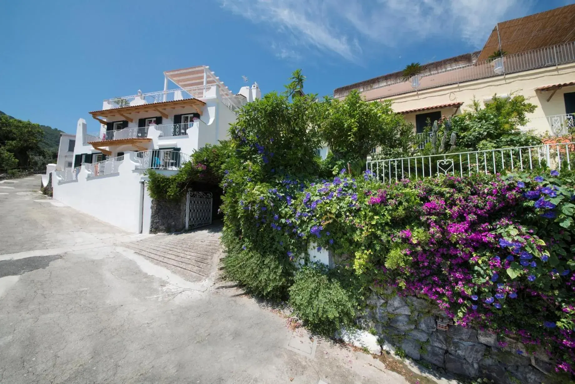 Facade/entrance, Property Building in Hotel Giardino Delle Ninfe E La Fenice