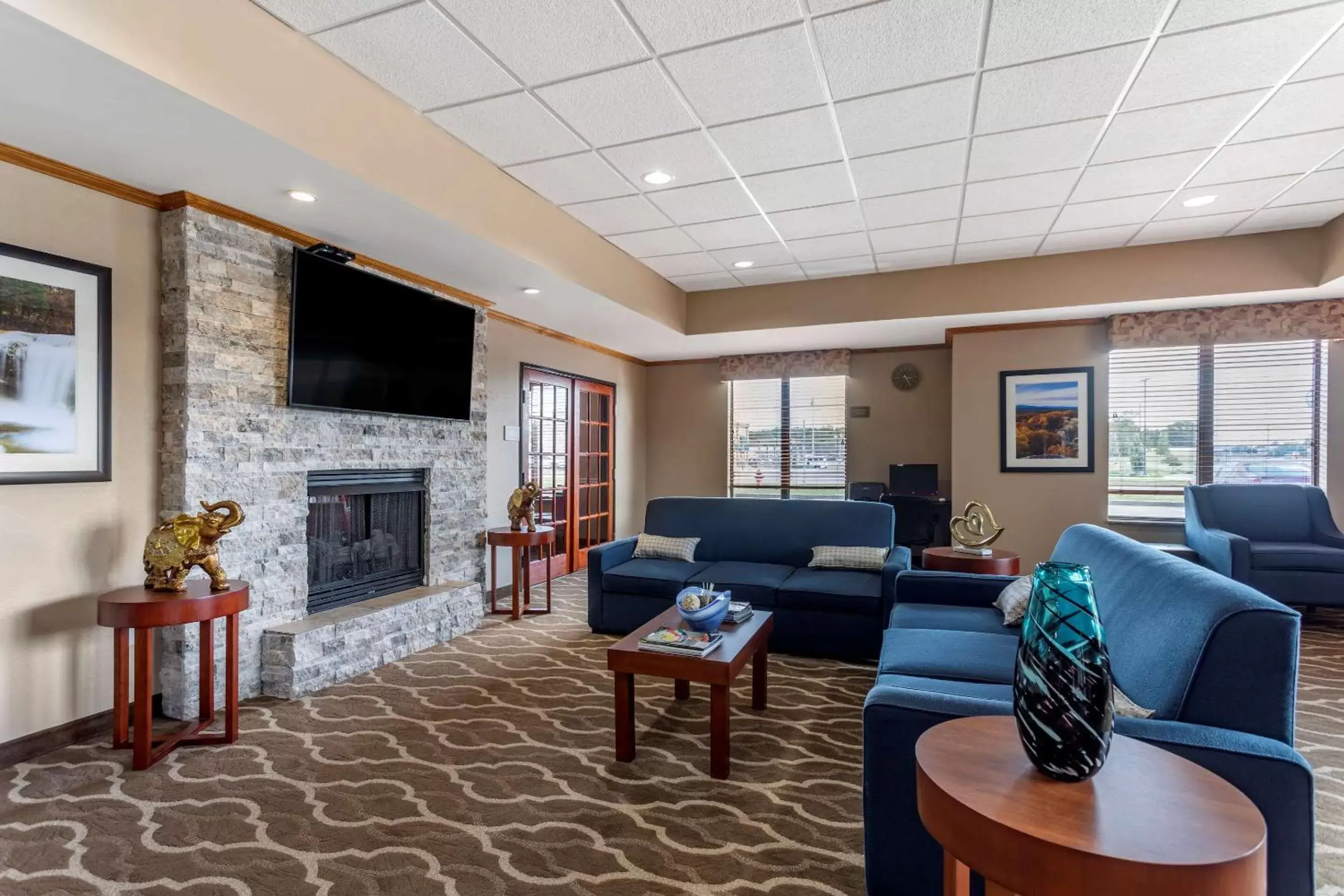 Lobby or reception, Seating Area in Comfort Inn & Suites Carbondale University Area
