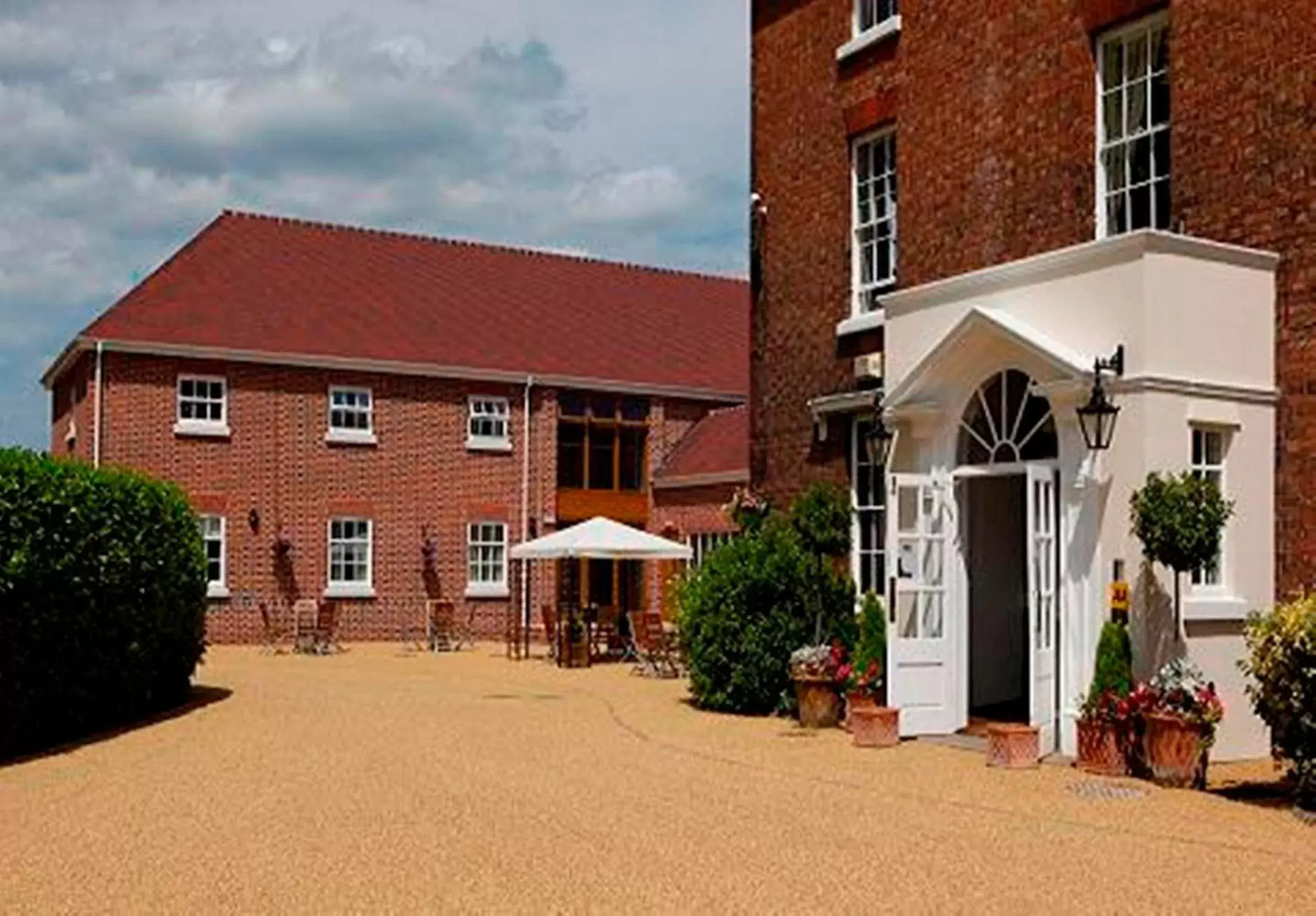 Neighbourhood, Property Building in Hadley Park House Hotel