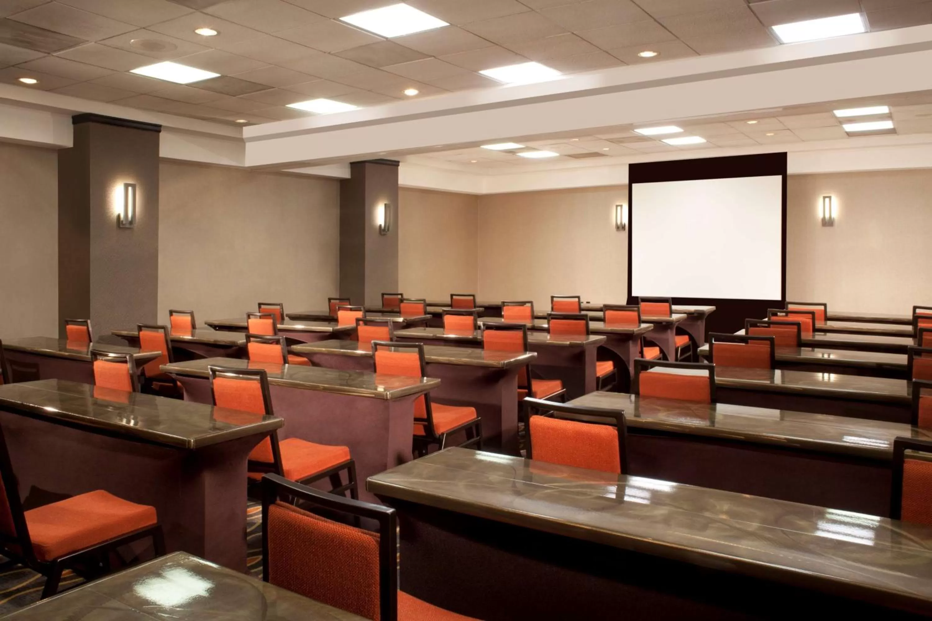 Meeting/conference room in Embassy Suites by Hilton Austin Arboretum