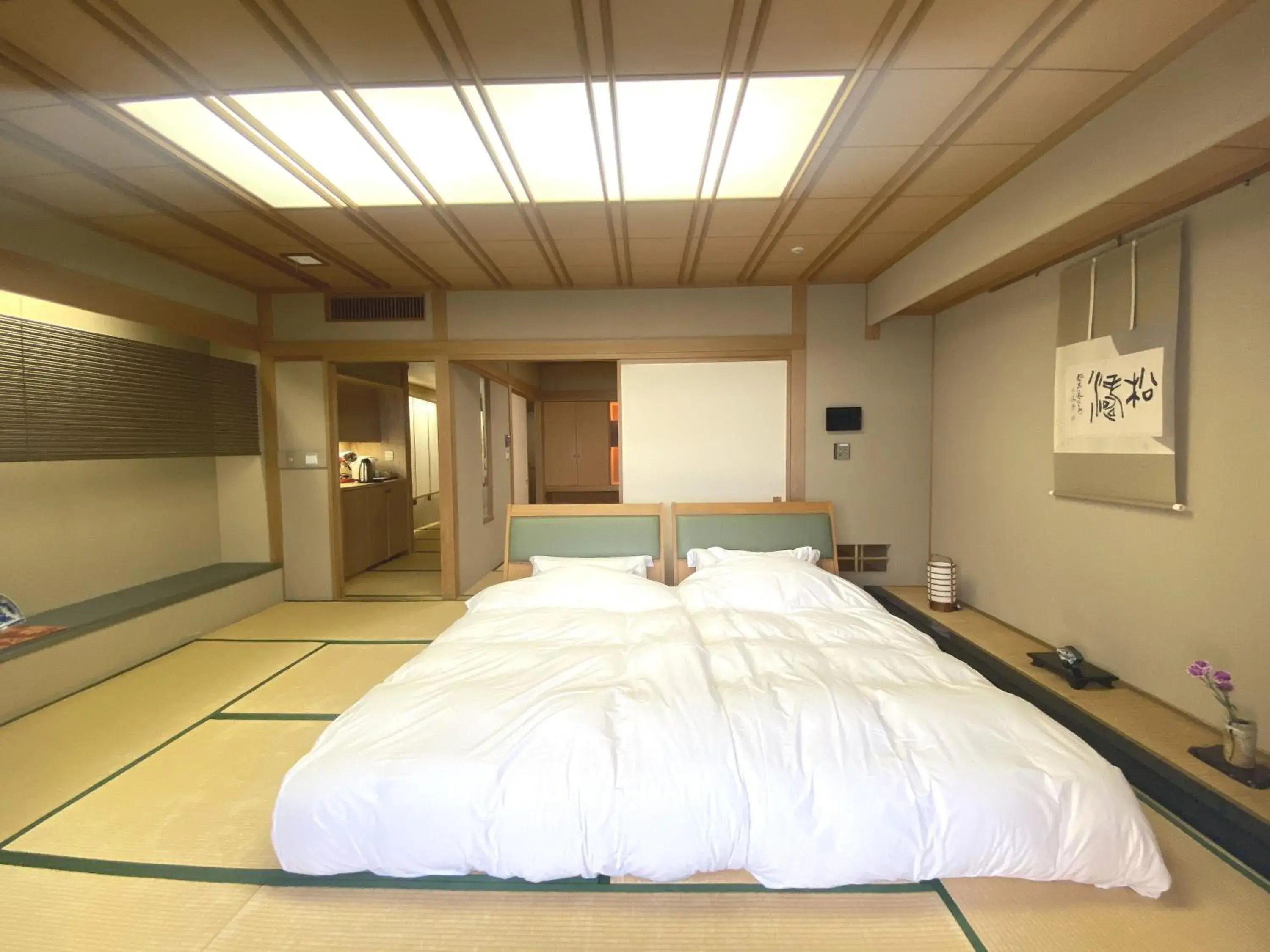 Bed in Wakamatsu Hot Spring Resort