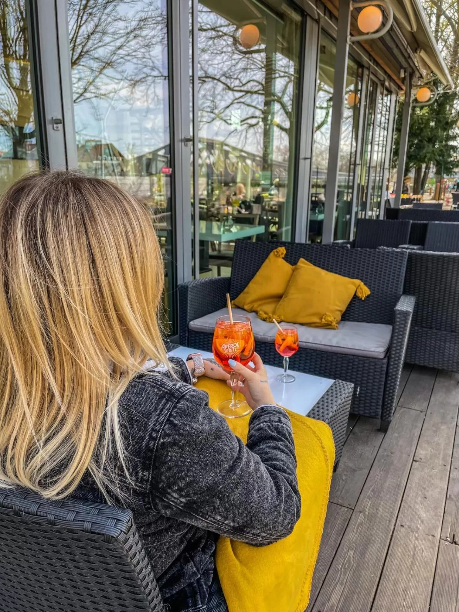 Restaurant/places to eat in Atelier Lanna