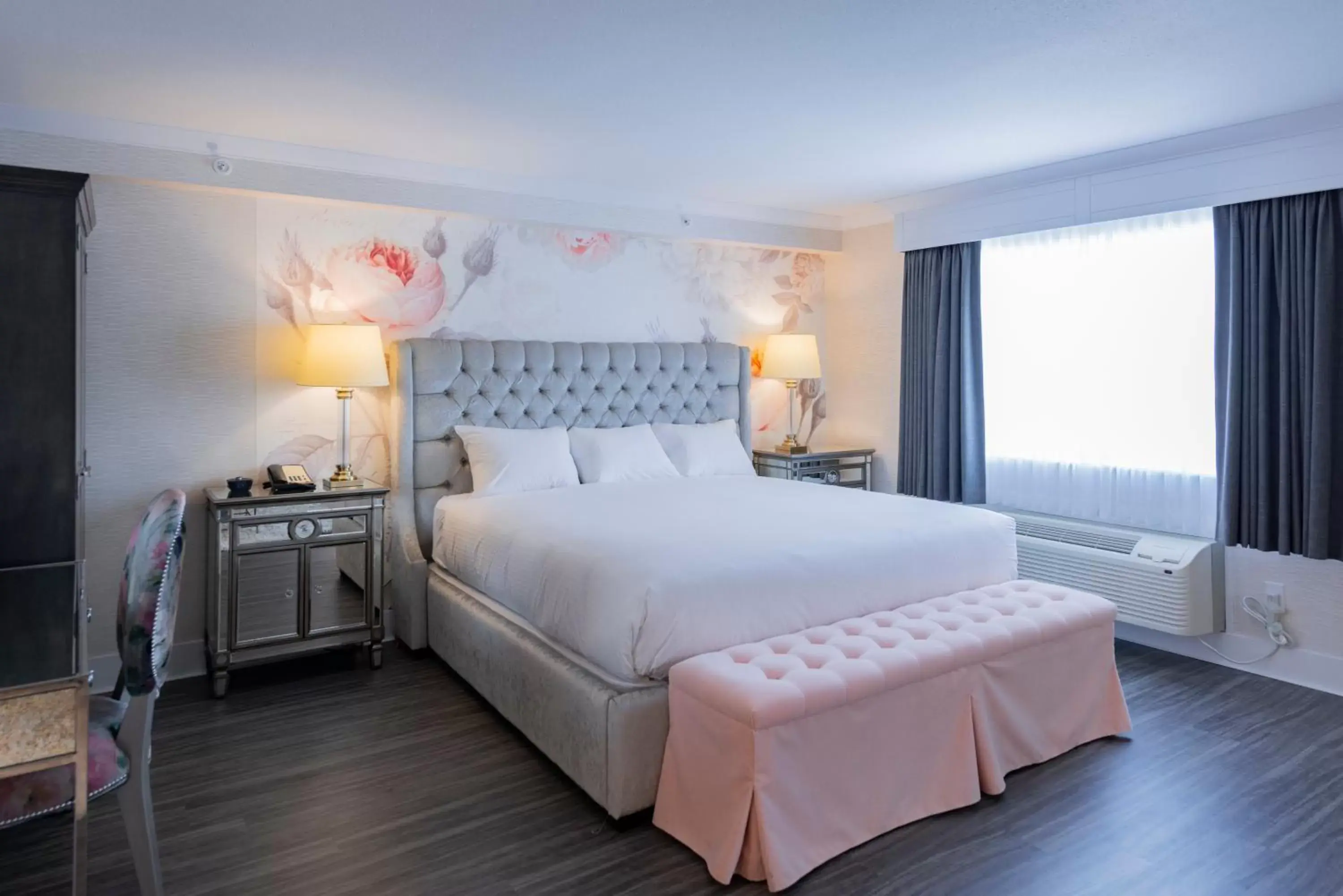 Bed in Prestige Treasure Cove Resort, WorldHotels Elite