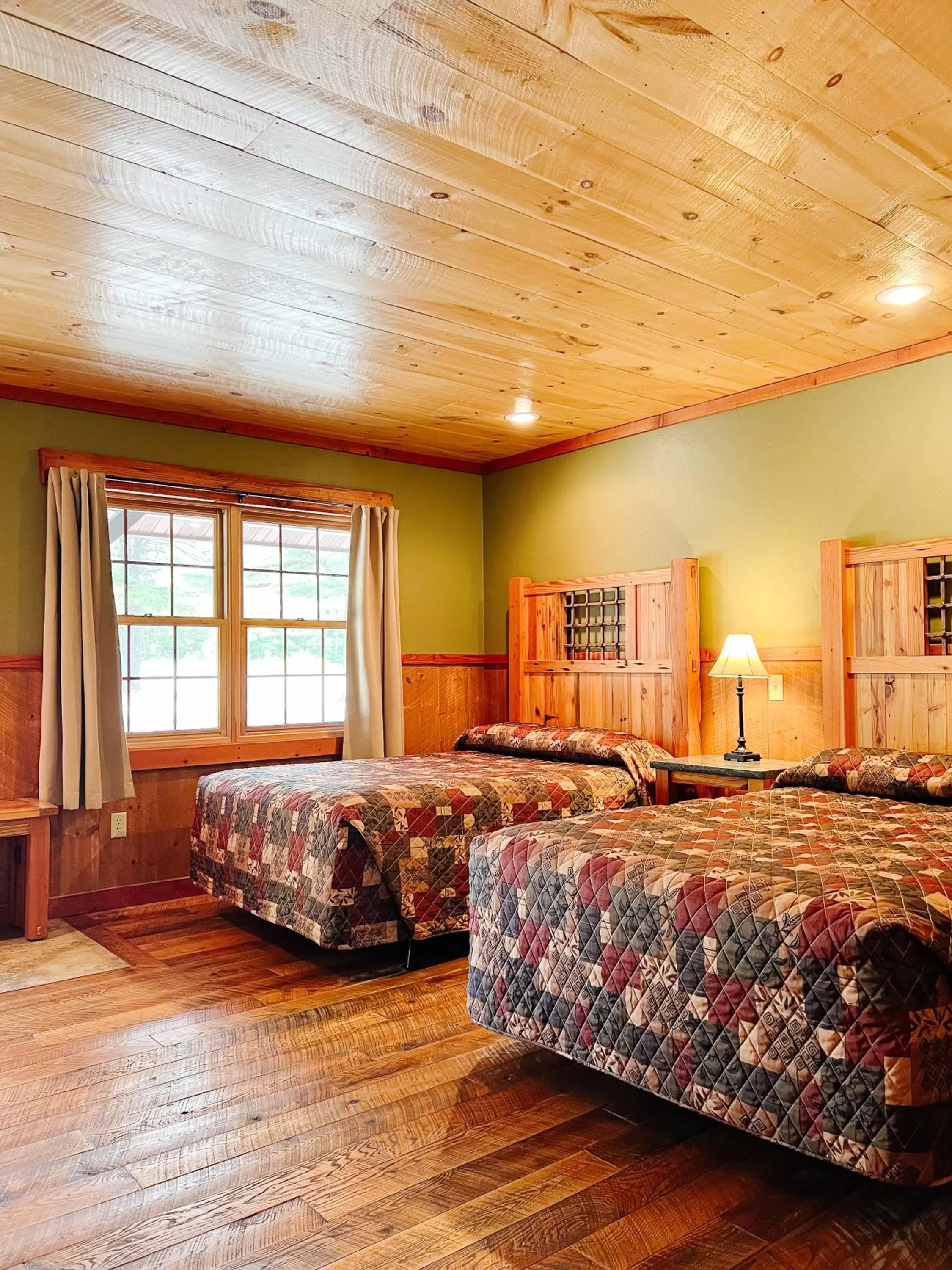 Deluxe Double Room in Cranberry Inn