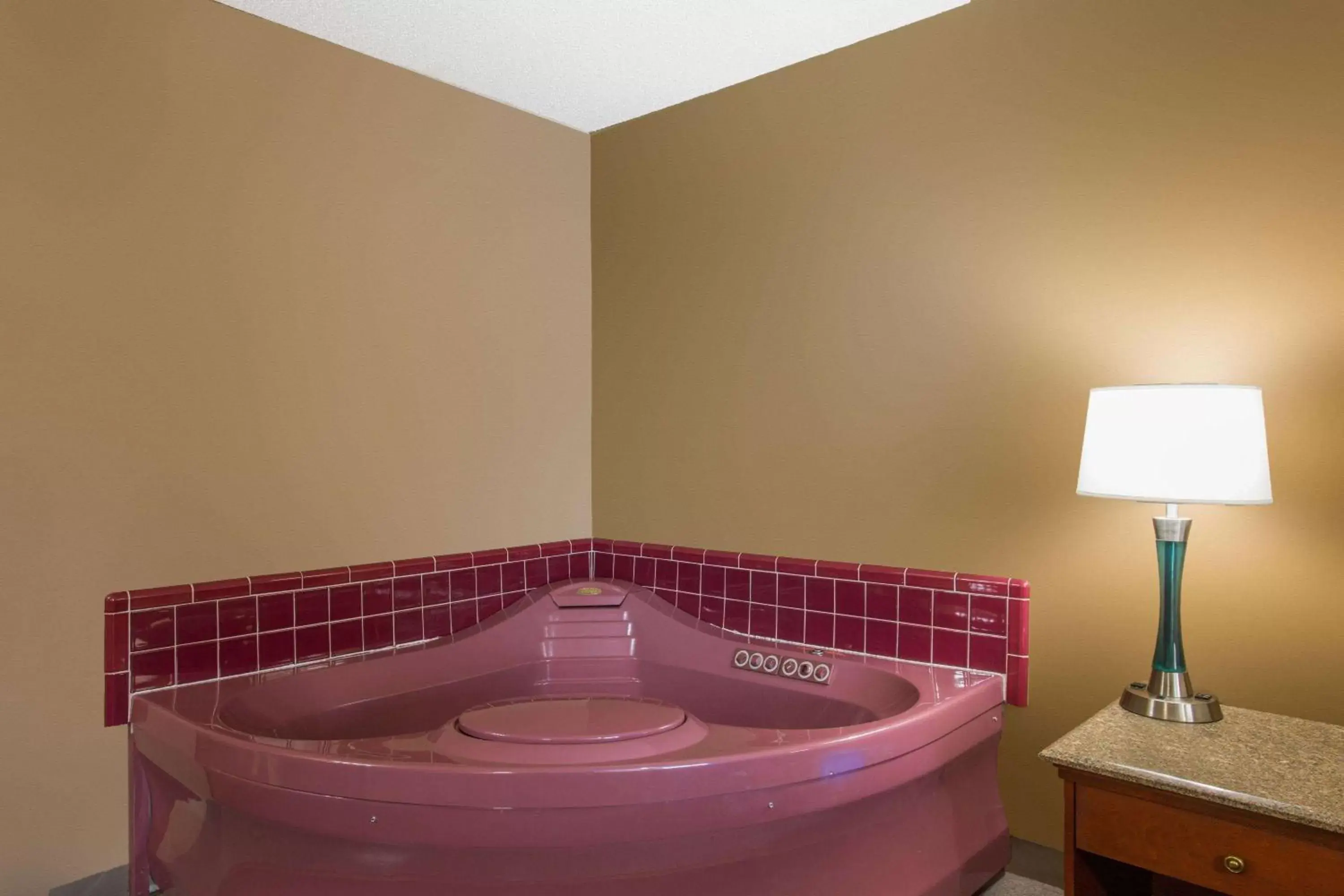 Photo of the whole room in Super 8 by Wyndham Baker City Photo of the whole room in Super 8 by Wyndham Baker City