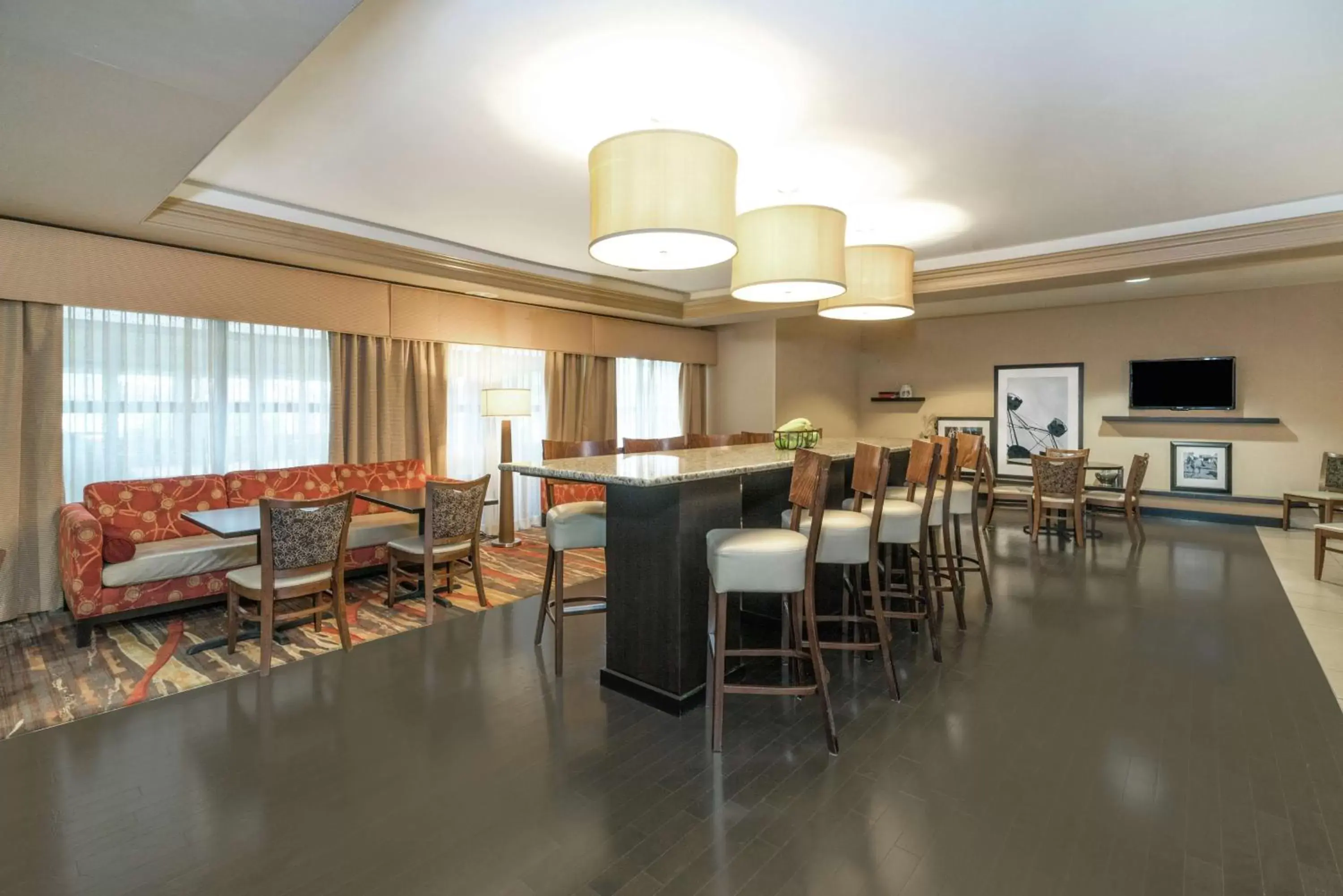 Lobby or reception, Restaurant/Places to Eat in Hampton Inn Corydon