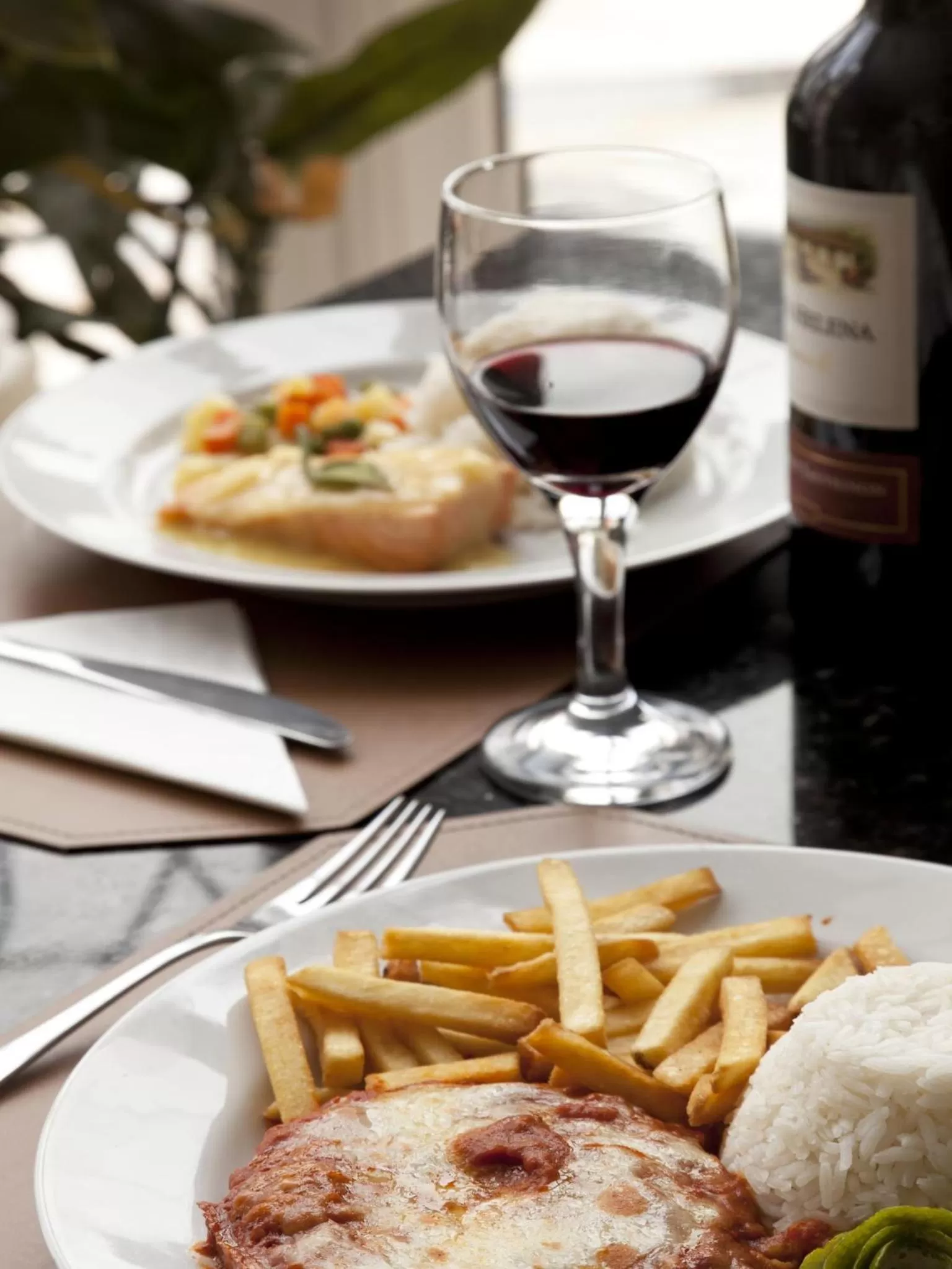 Restaurant/places to eat in Red Roof Inn Jundiaí