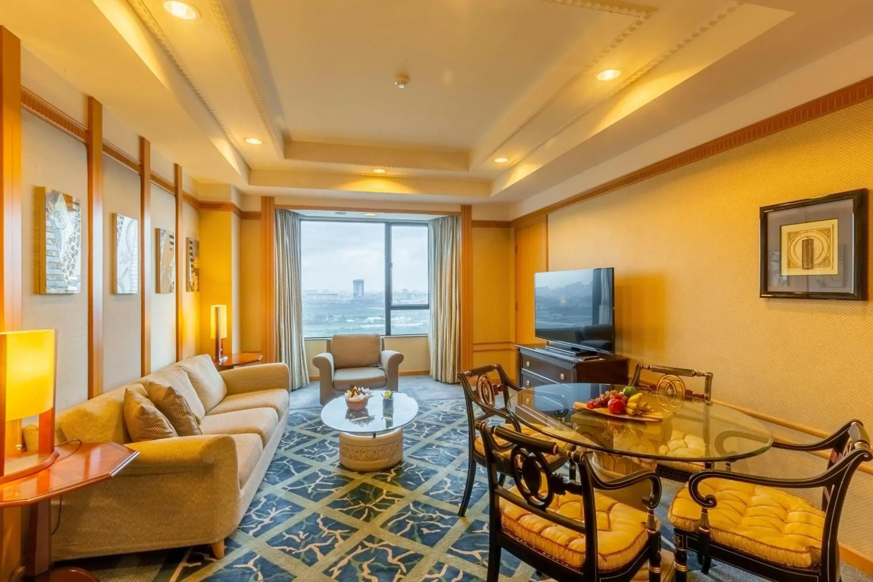 Living room, Seating Area in Renaissance Riverside Hotel Saigon