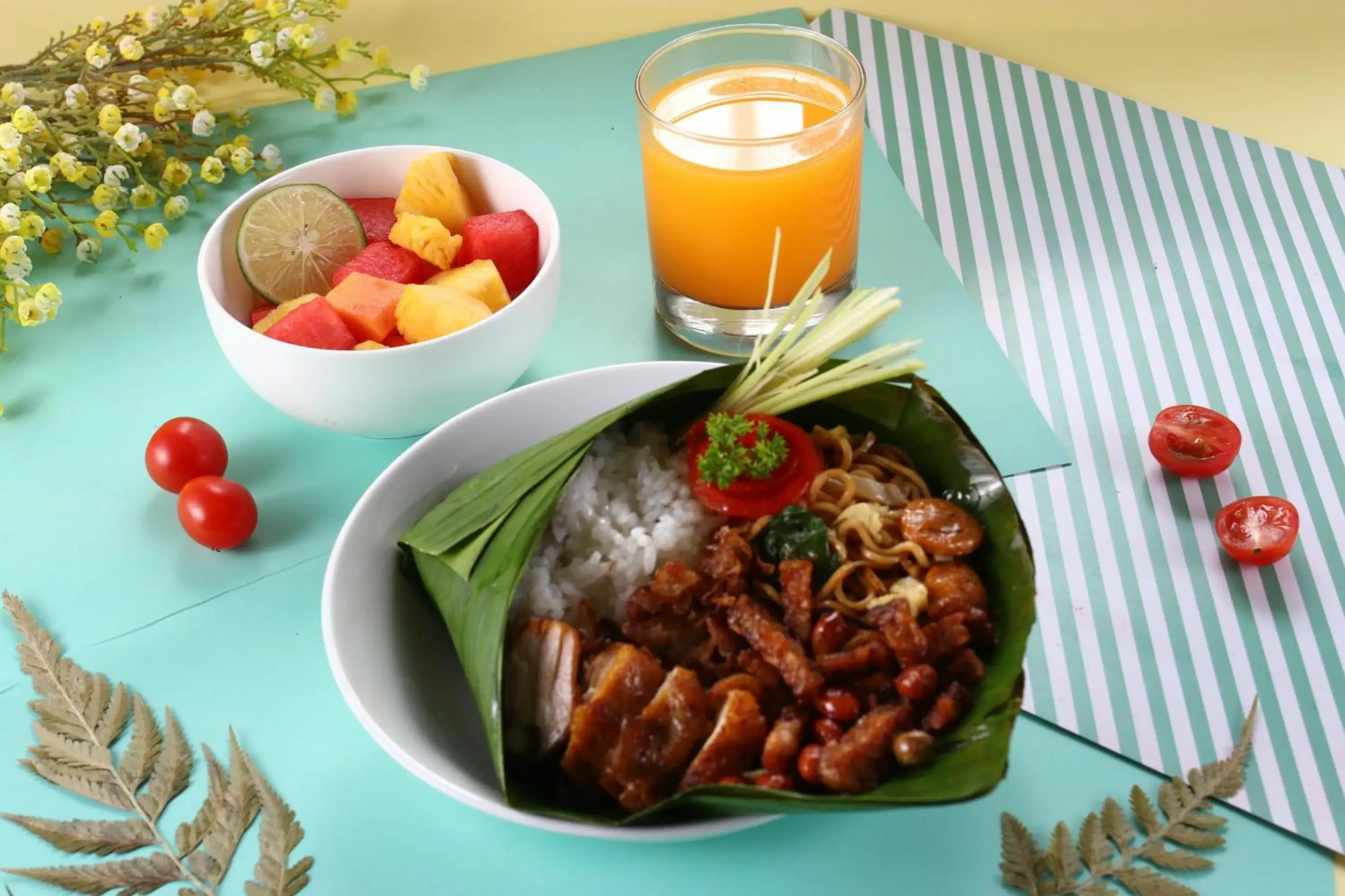 Meals, Food in Pop! Hotel Kuta Beach