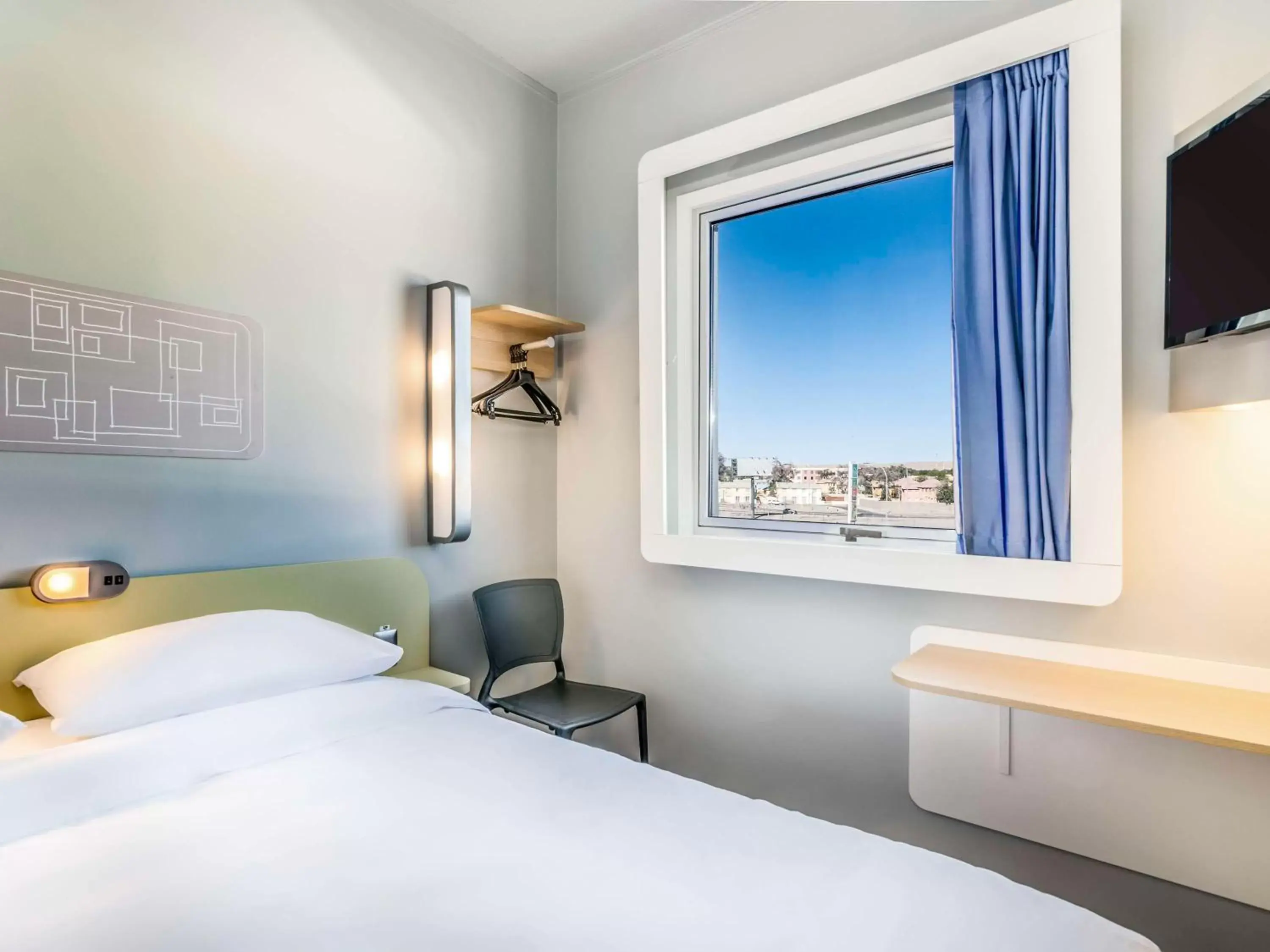 Bedroom, Bed in ibis budget Calama