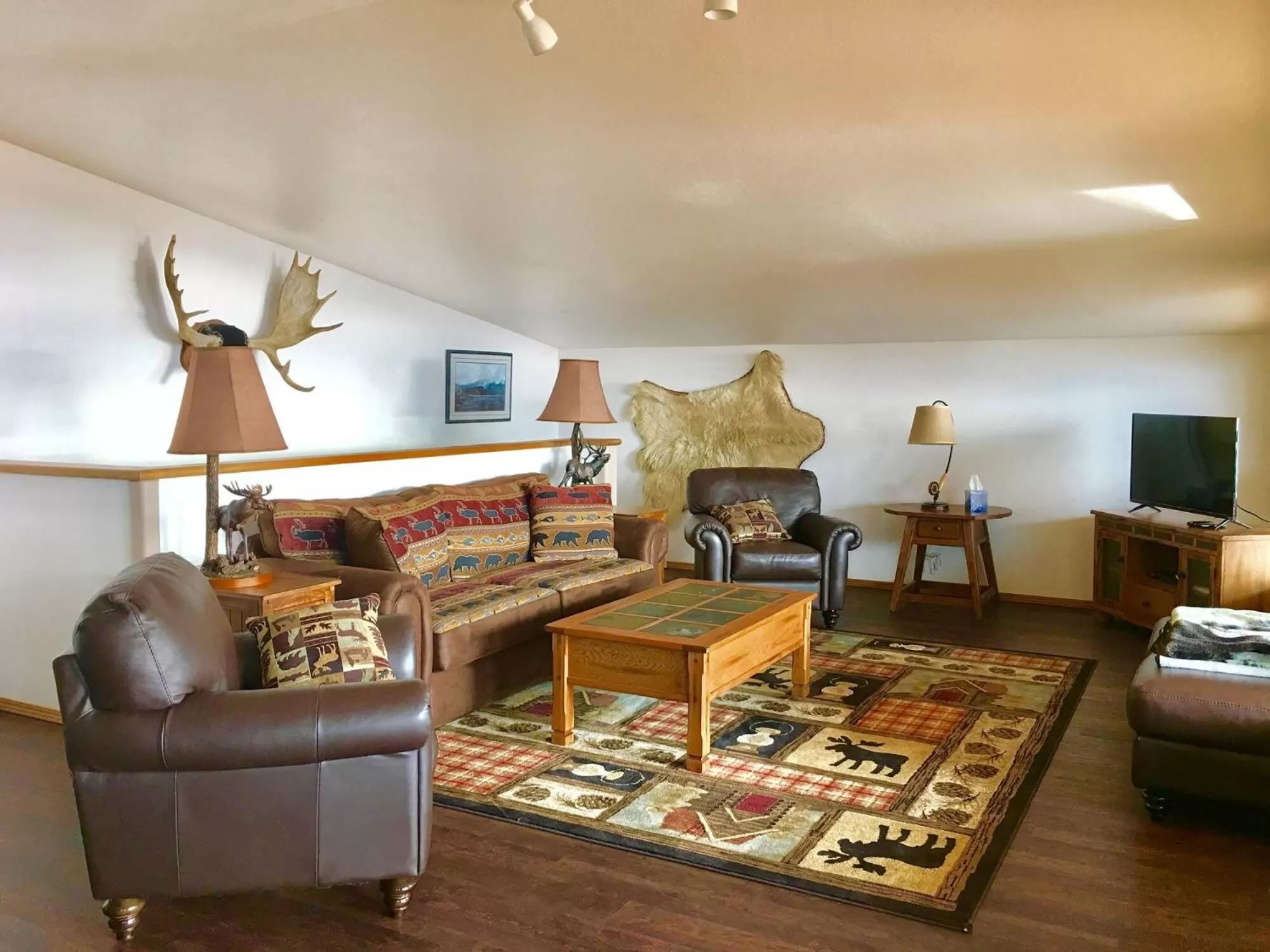 Seating Area in Driftwood Inn