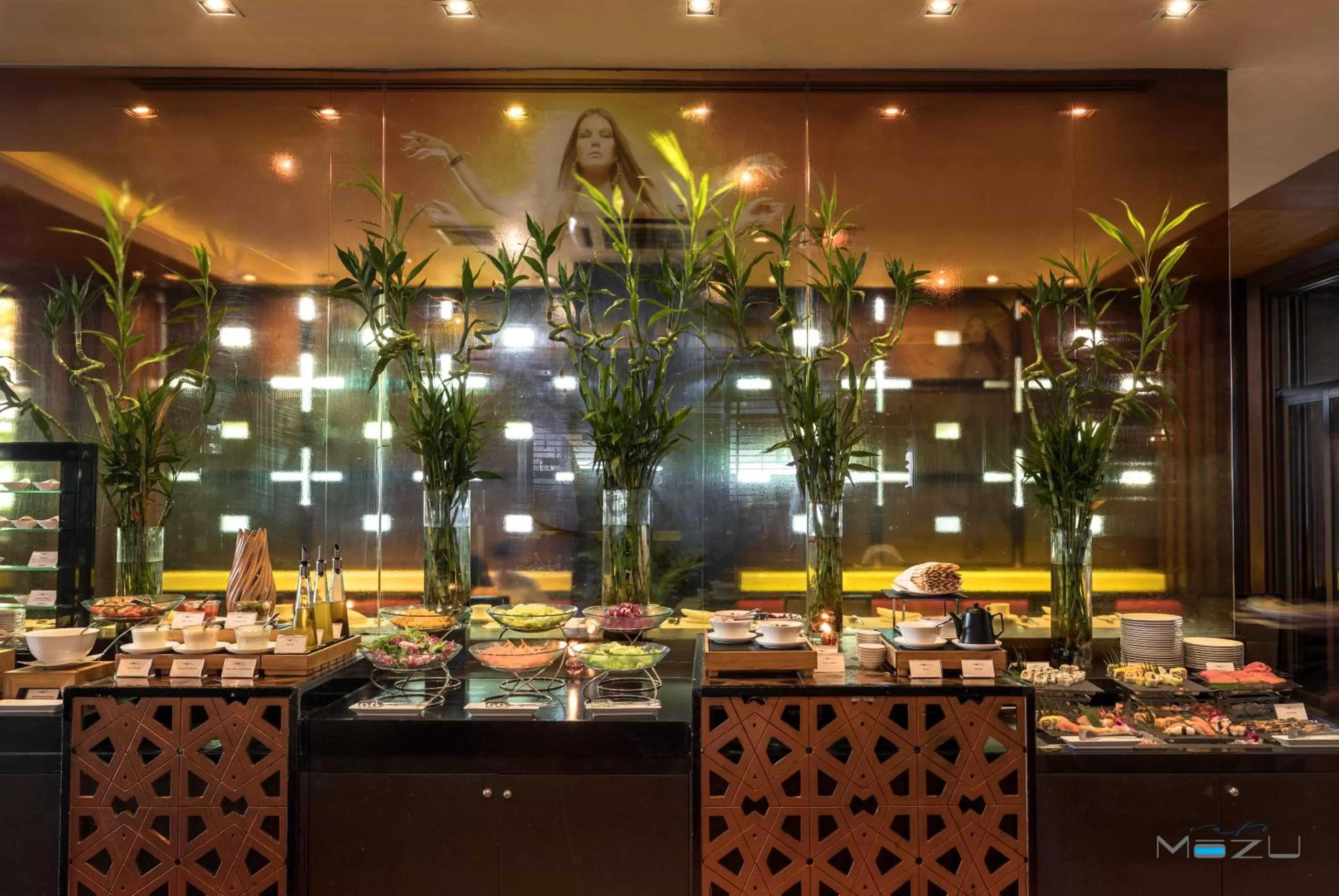 Restaurant/places to eat in lebua at State Tower