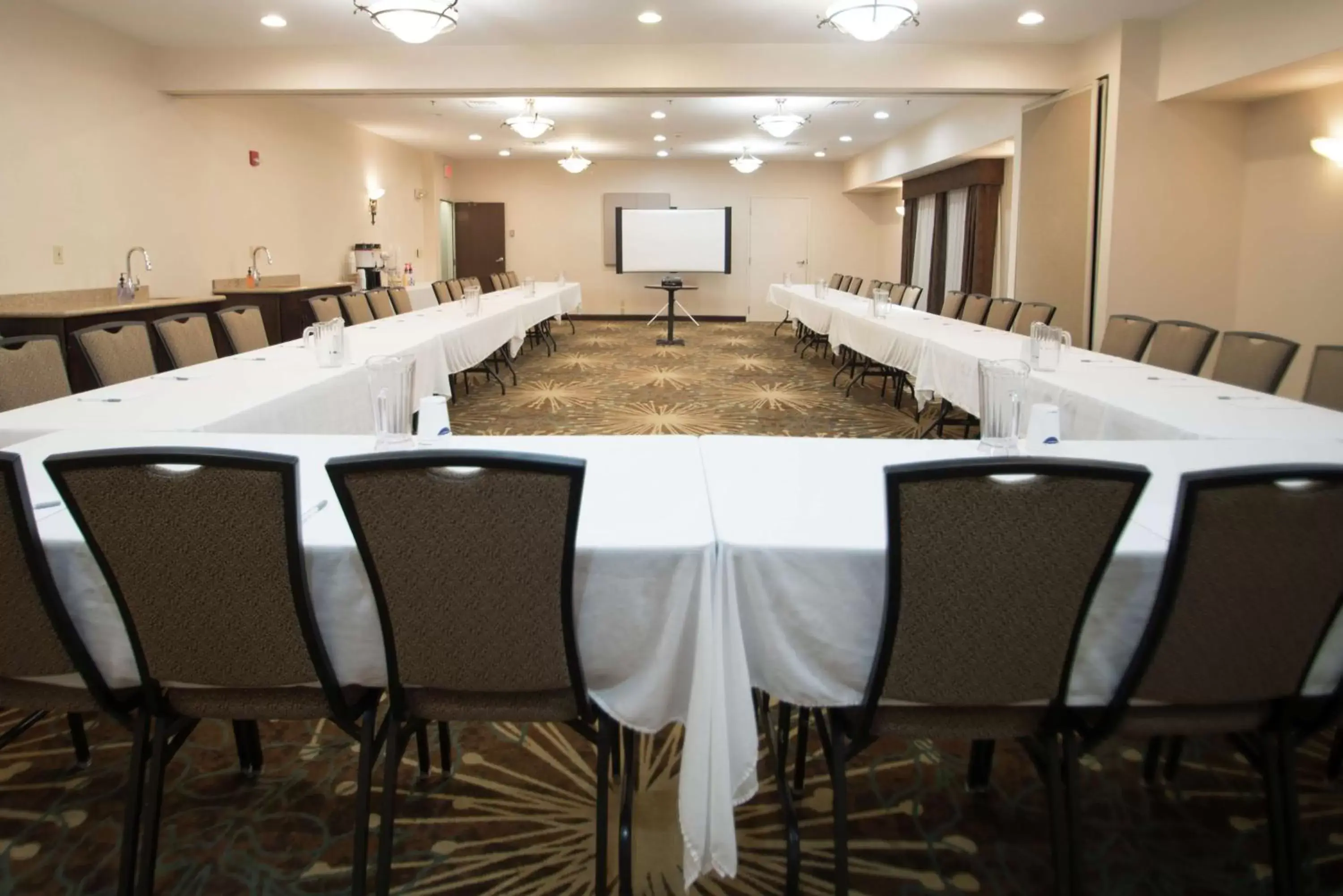 Meeting/conference room in Hampton Inn Tiffin