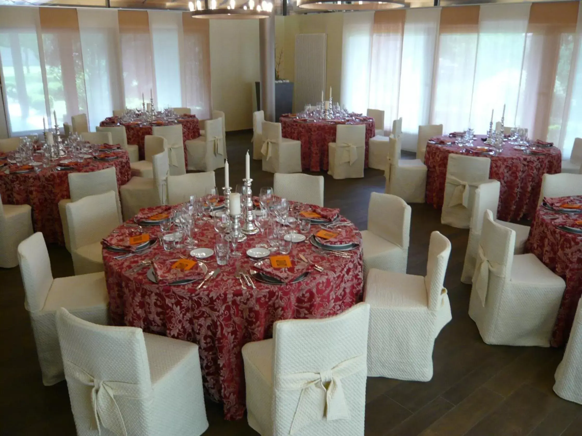 Banquet/Function facilities, Banquet Facilities in Monica Hotel Fiera