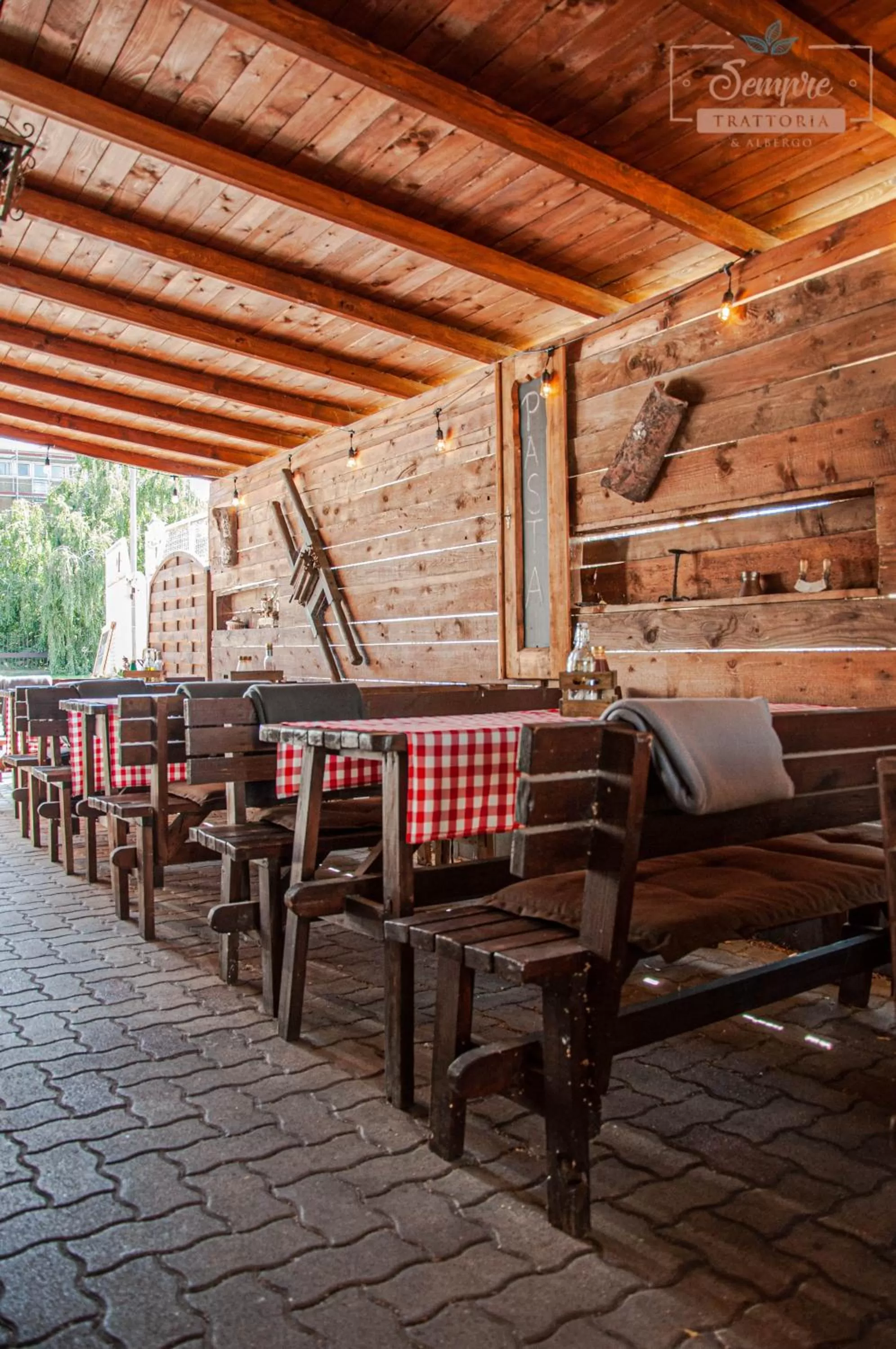 Sempre Étterem És Panzió