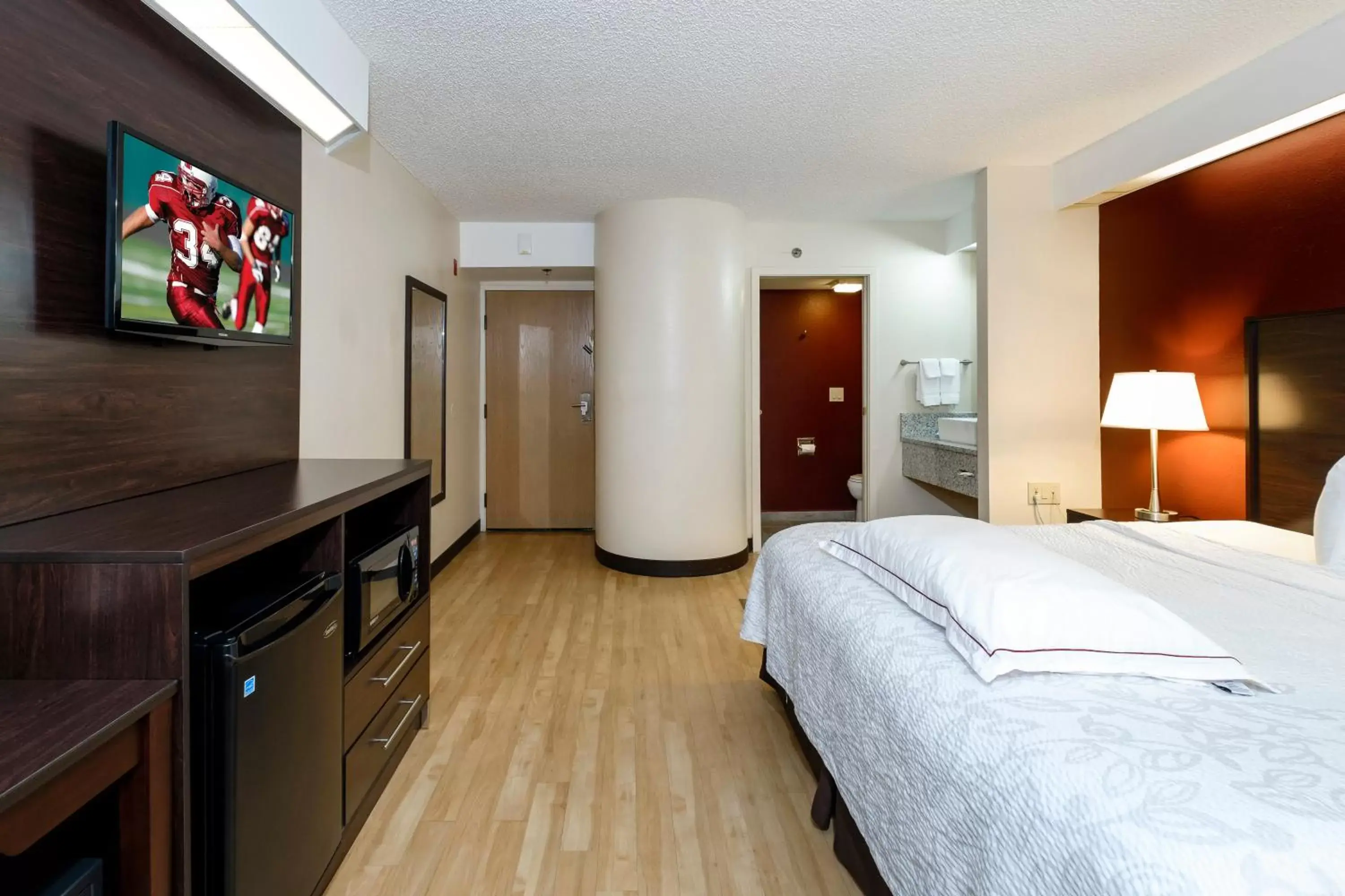 Photo of the whole room, Bed in Red Roof Inn PLUS+ Palm Coast Photo of the whole room, Bed in Red Roof Inn PLUS+ Palm Coast