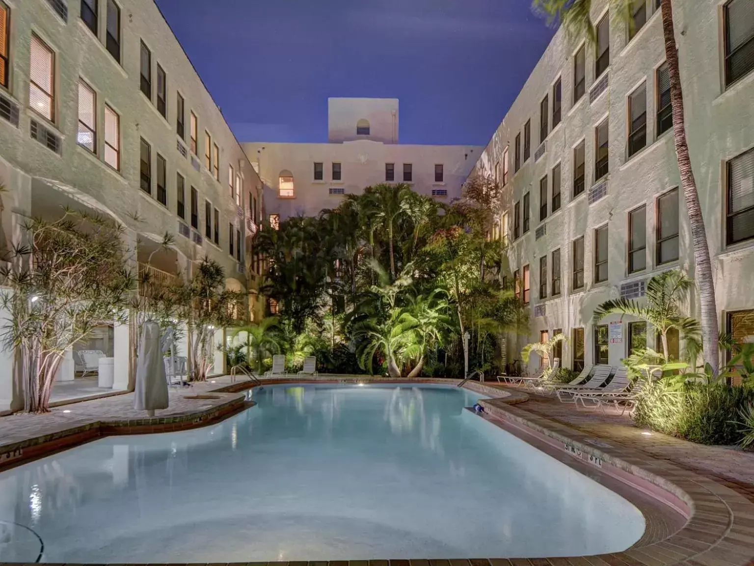 Night, Swimming Pool in Hemingway Suites at Palm Beach Hotel Island
