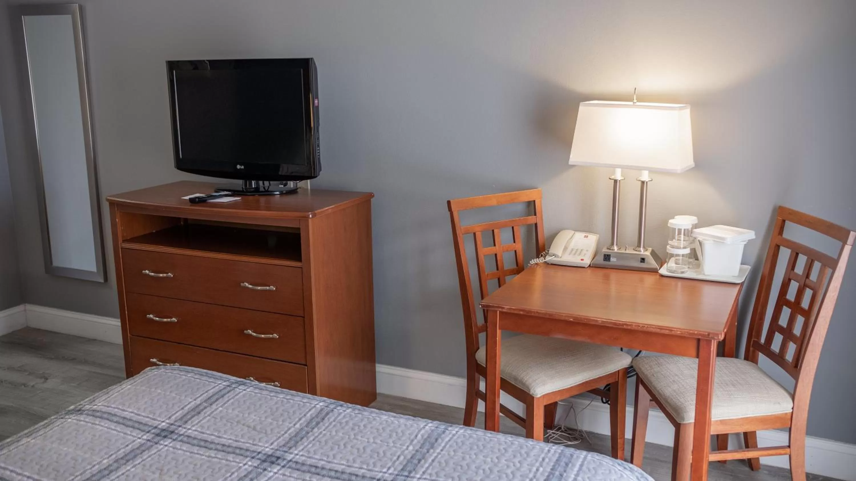 Superior Queen Room in All Seasons Resort, Trademark Collection by Wyndham